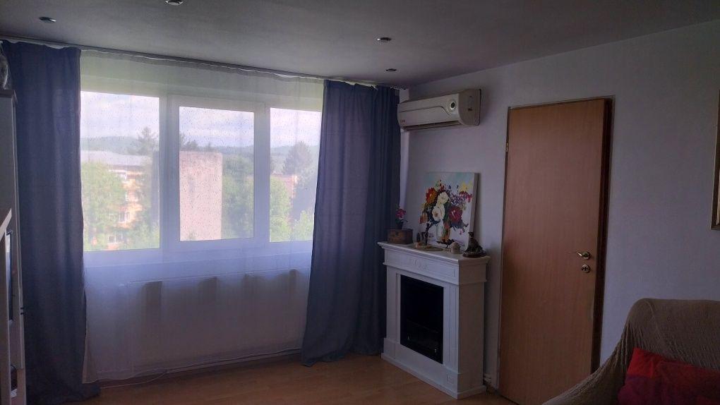 Vand apartament cu 2  camere zona Nord. - imagine 1