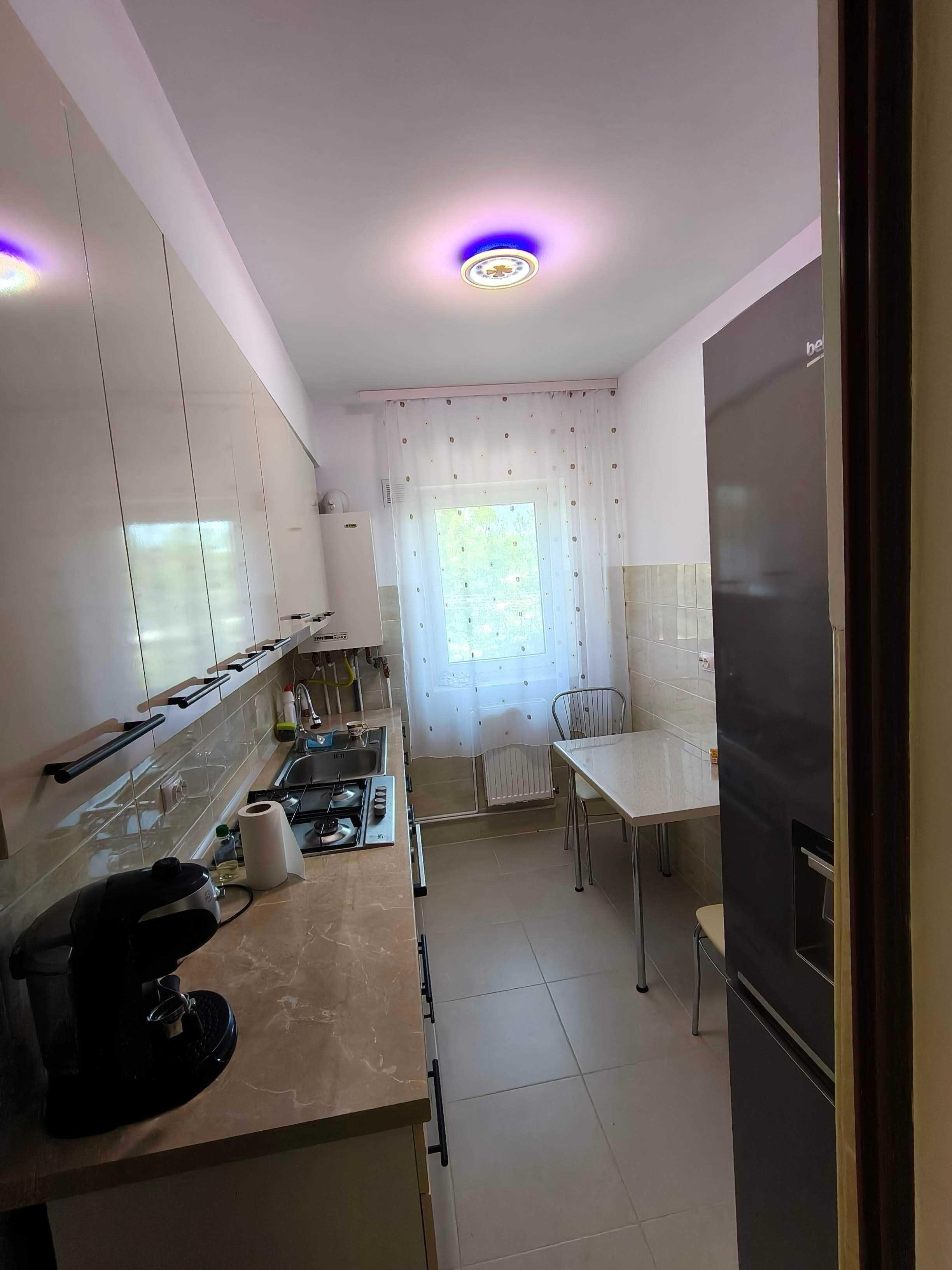 Apartament 2 camere decomandat bucium