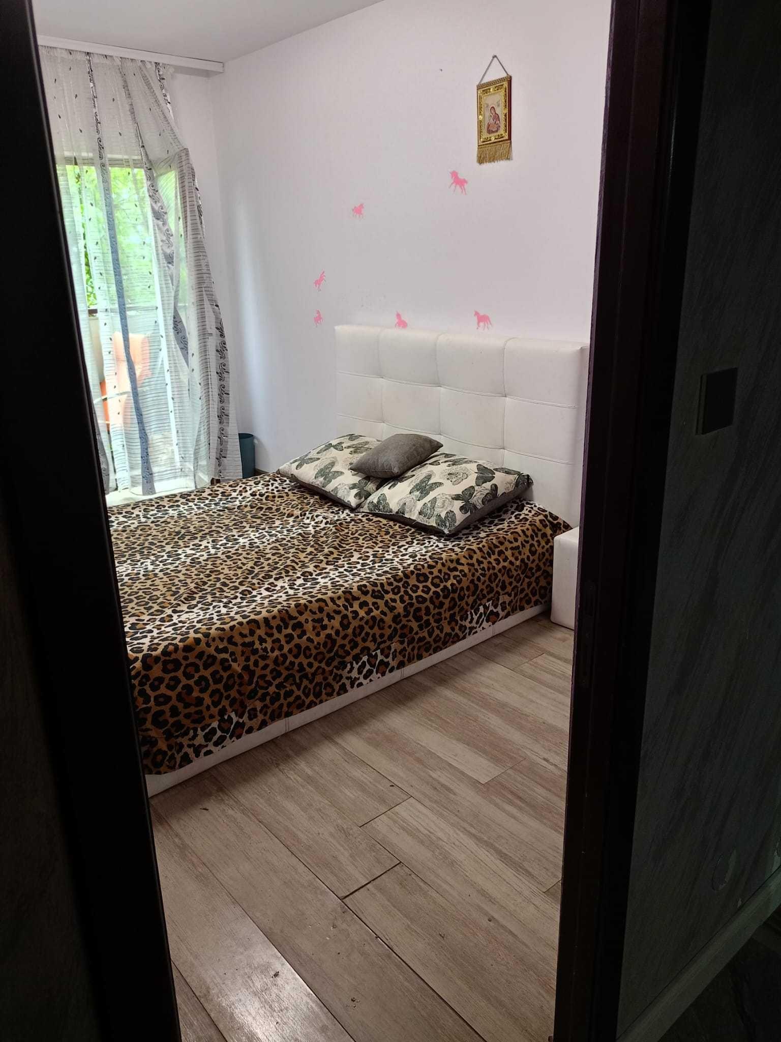 Inchiriez ap 2 camere , Bucium