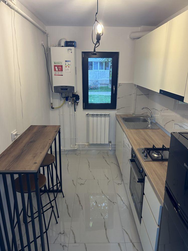 Proprietar ap. 2 camere decomandat