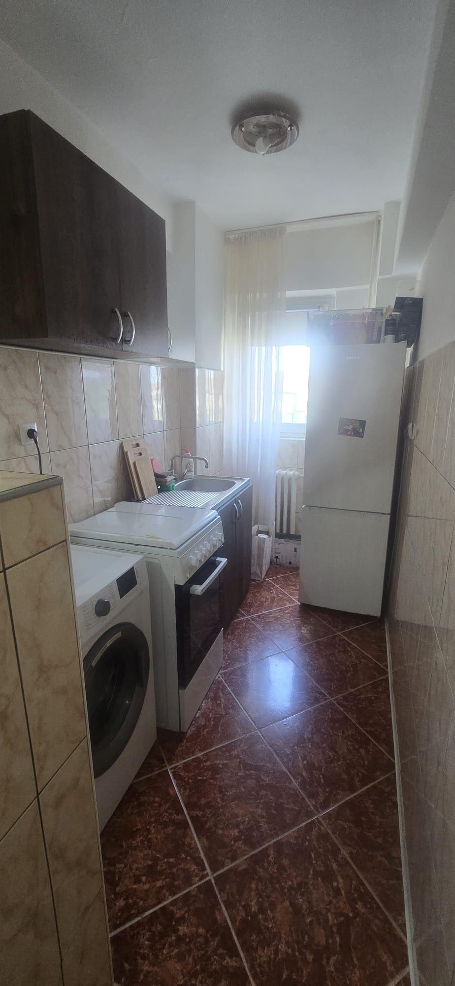 Vand apartament cu 1 camera - imagine 1