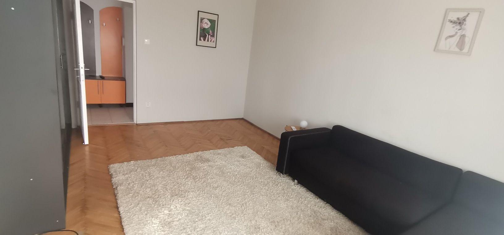 Apartament cu o cameră de închiriat
