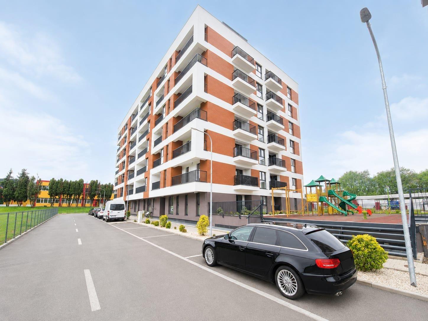 Apartament 4 camere,  finisat, 90 mp, langa Unitatea Militara Florești - imagine 1