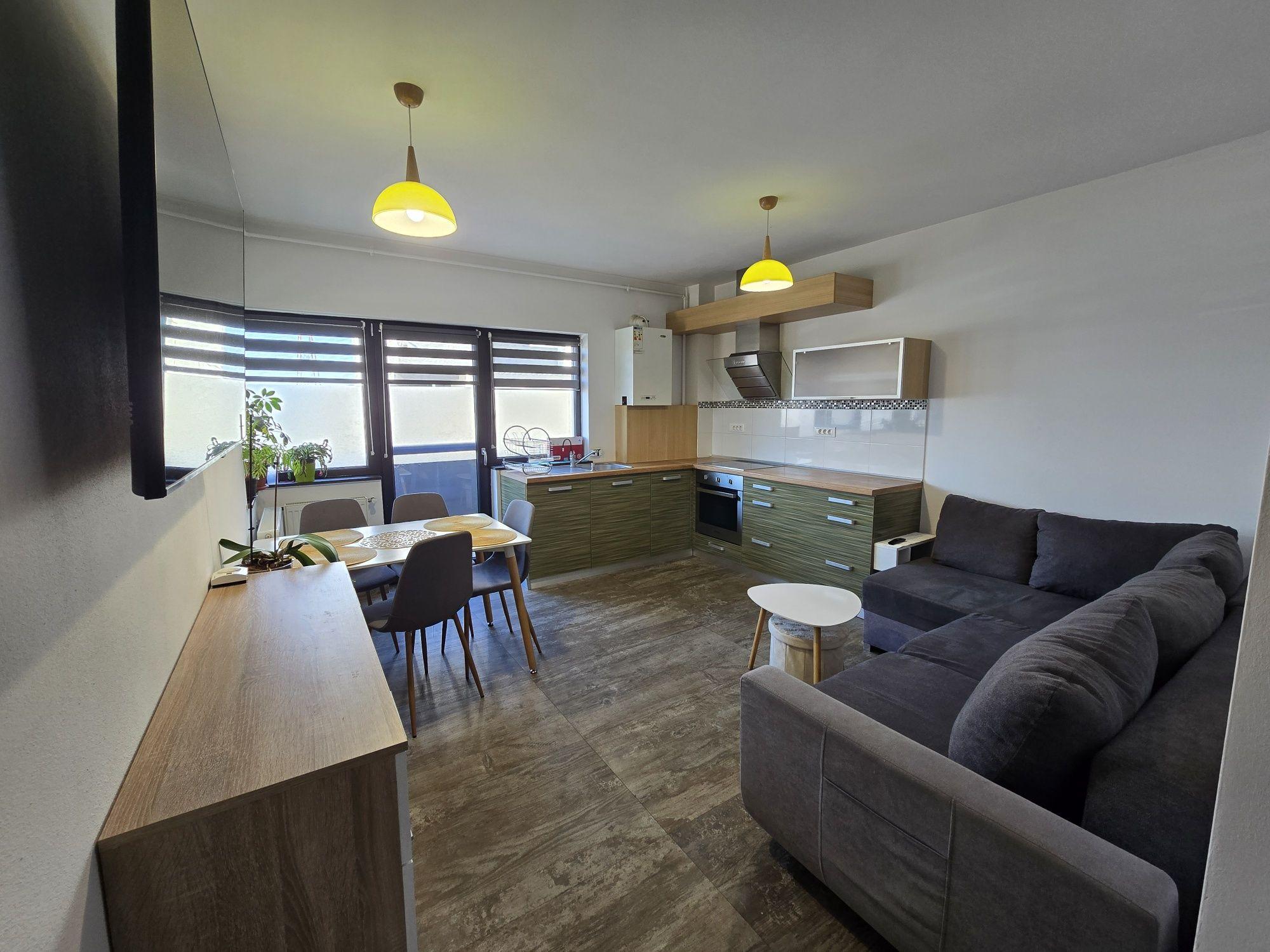 Apartament cu 3 camere, gradina, parcare, in ansamblu privat - imagine 1