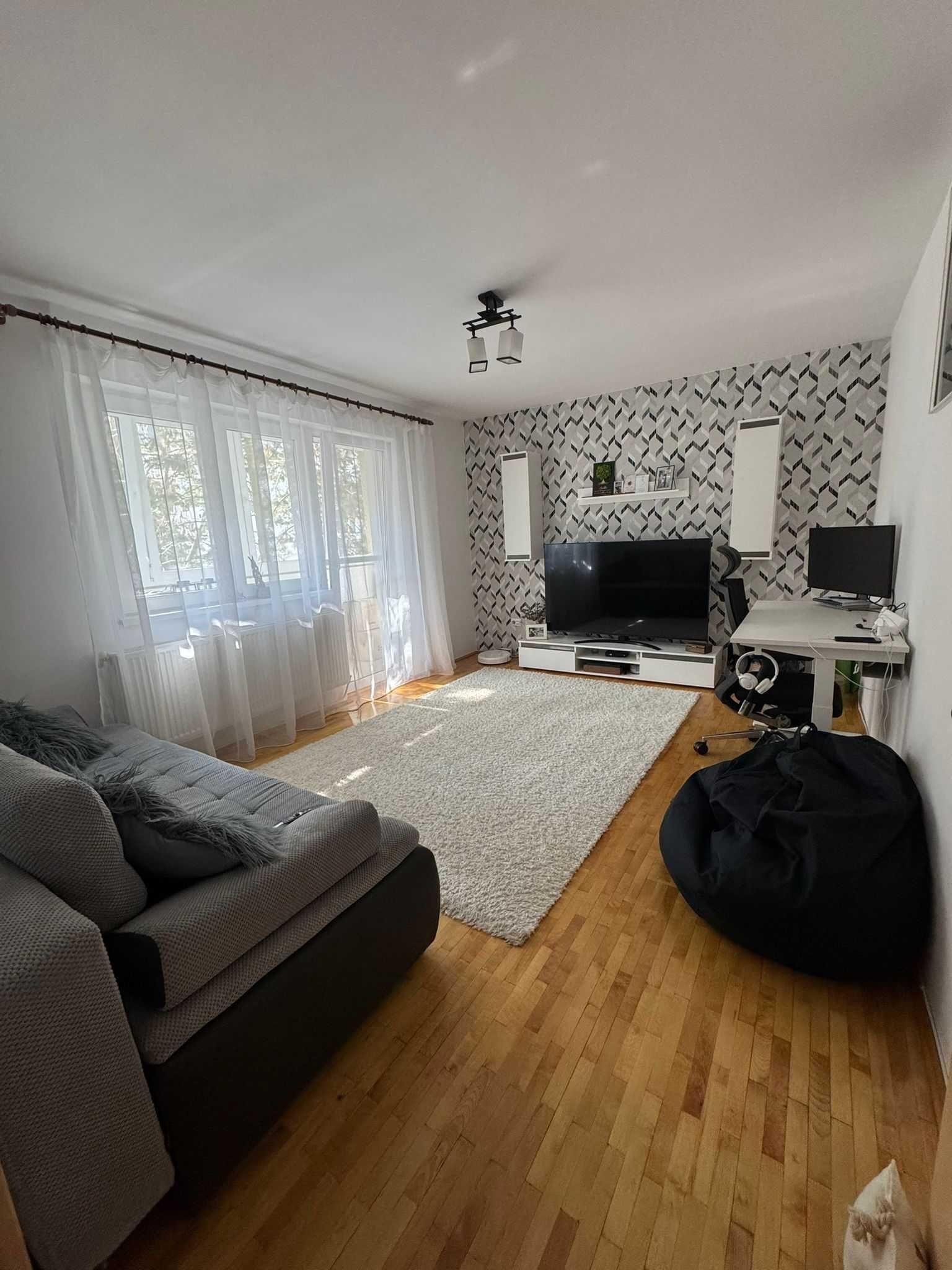 Închiriez apartament 3 camere decomandat, Mănăștur