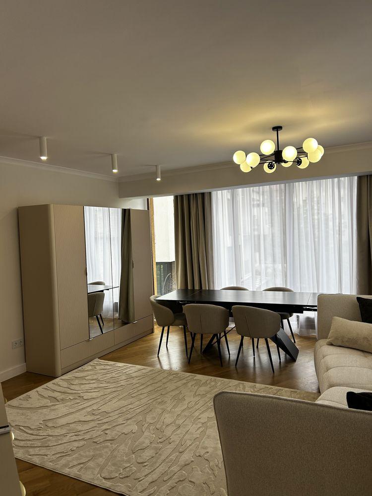 Persoana fizica ofer spre inchiriere apartament 3 camere Andrei Muresanu