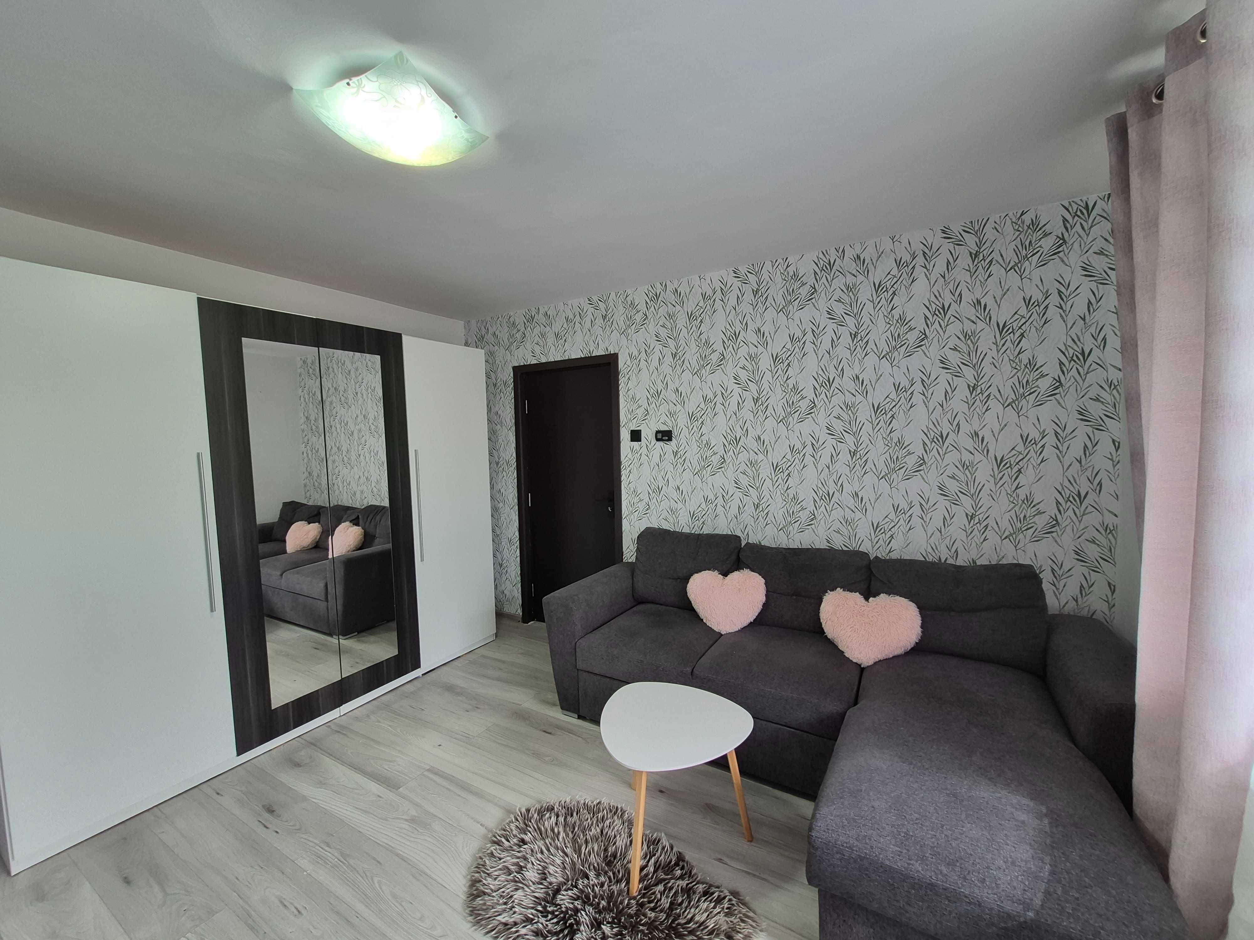 Proprietar vand apartament 2 camere Bd 1Dec 1918