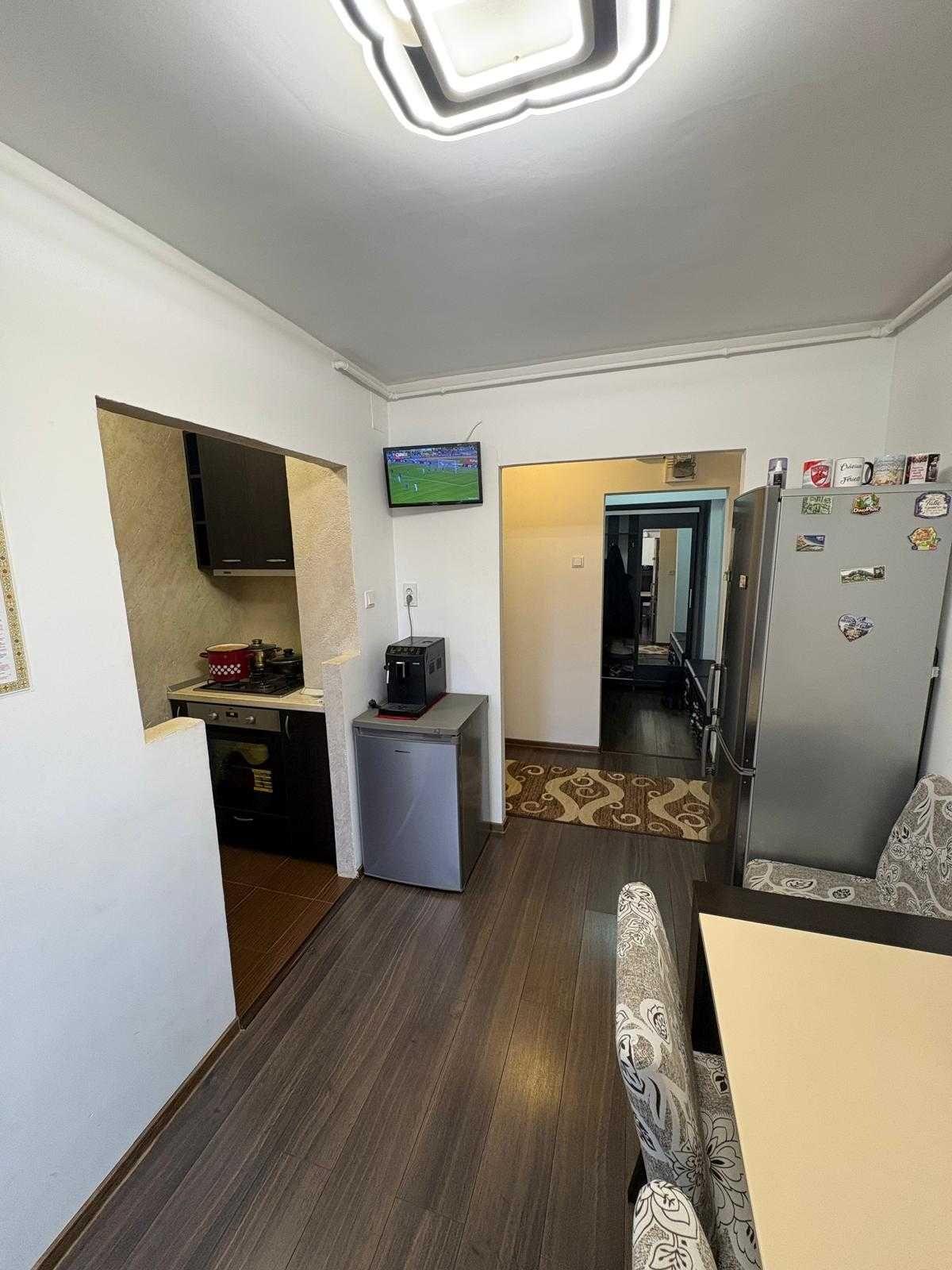 Apartament de vânzare - imagine 1