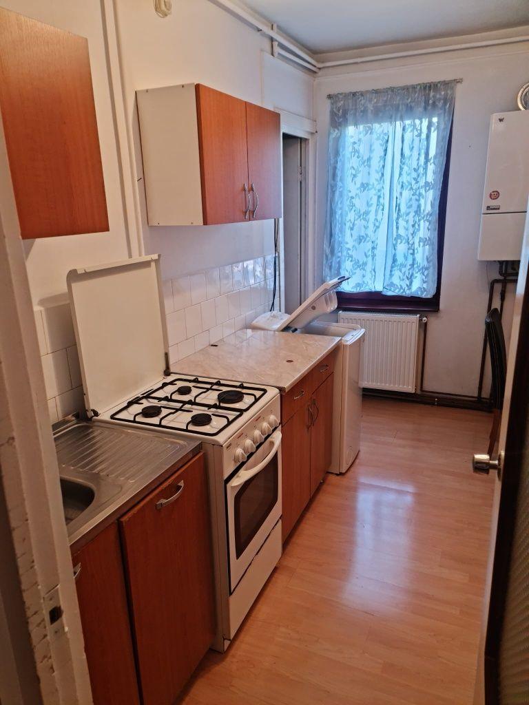 Inchiriez apartament cu  2 camere in Tudor - imagine 1