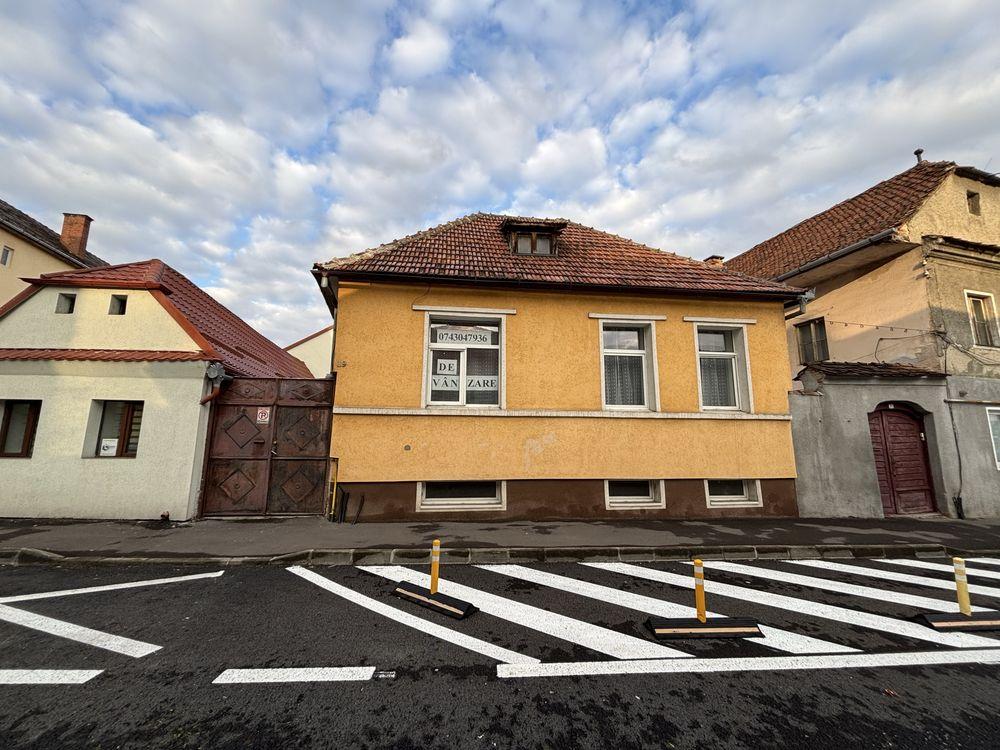 Casa de vanzare in centrul Brasovului