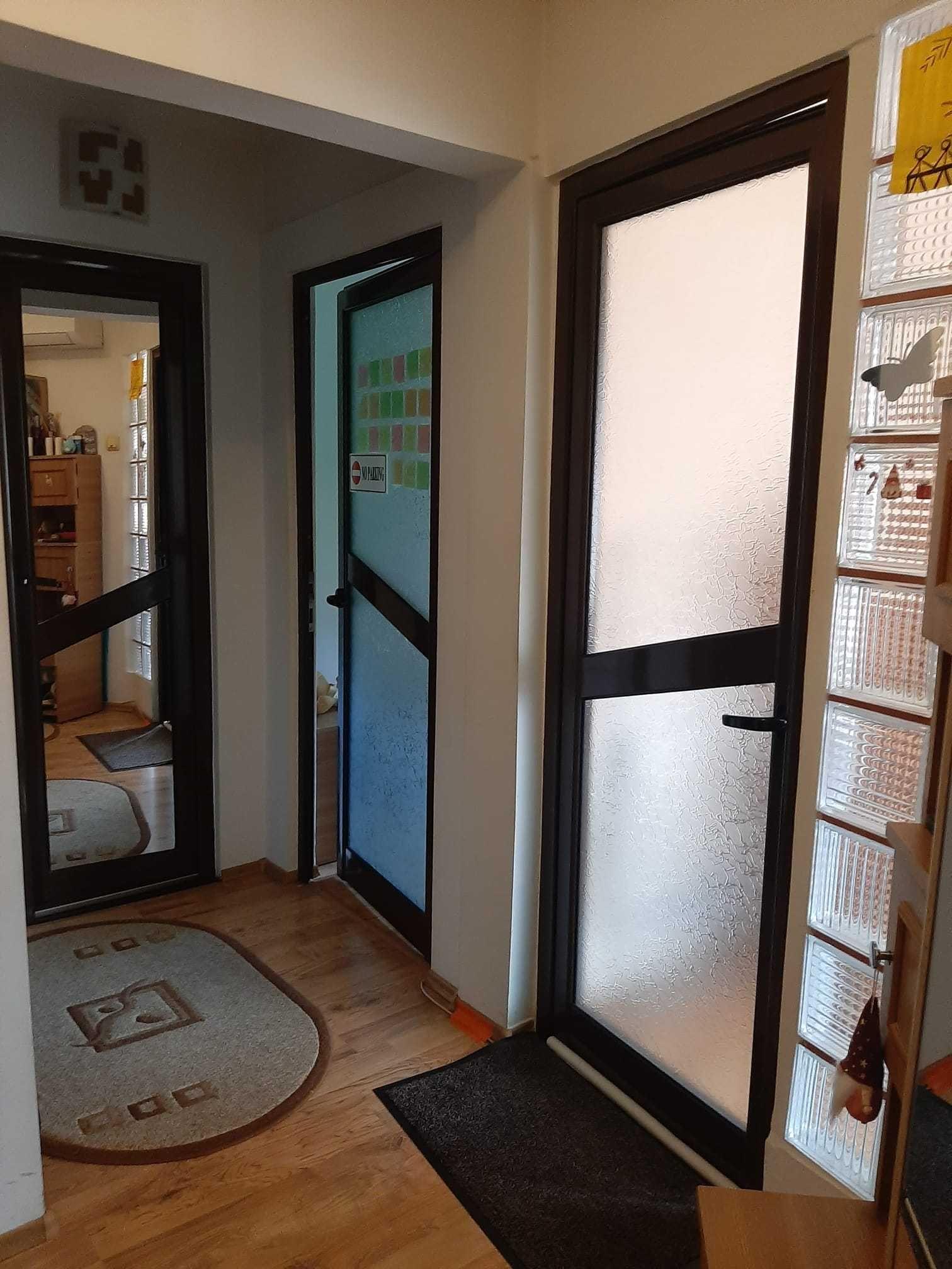 Apartament de vanzare direct de la proprietar - intersecția Materna, Craiovița Nouă, tel: 0766651018
