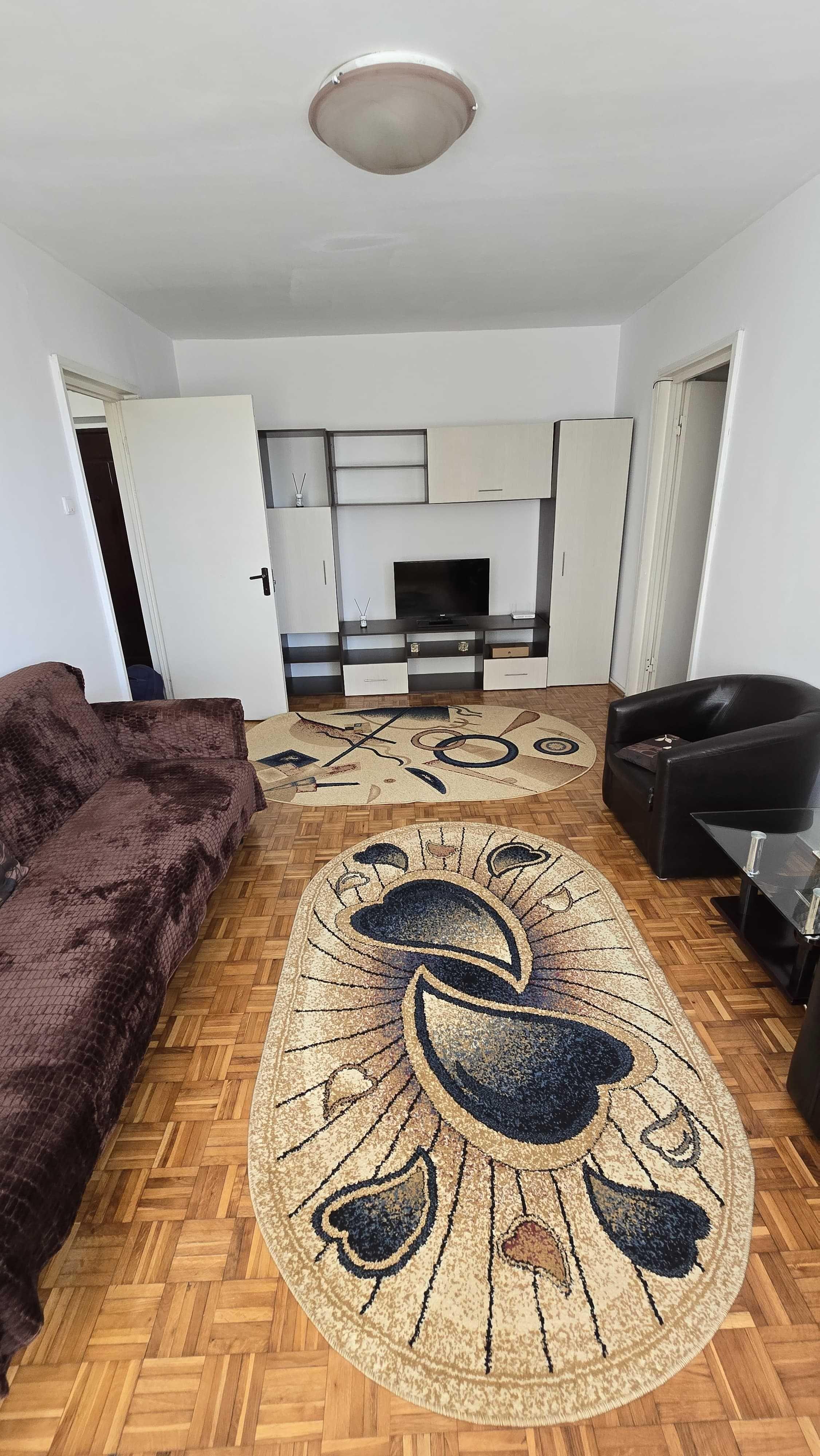 Apartament de închiriat - imagine 1