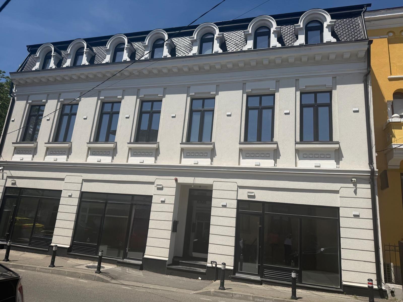Spații comerciale de închiriat – Ultracentral Craiova