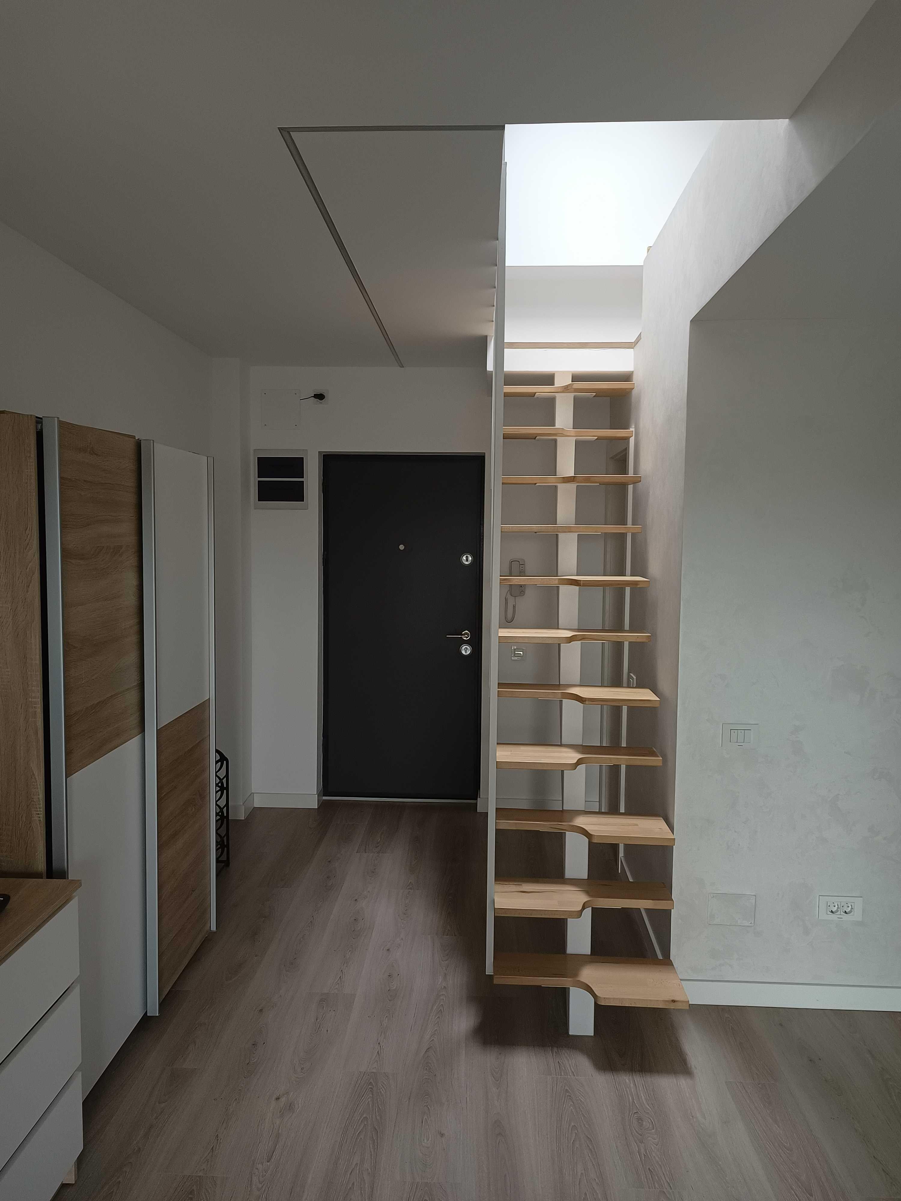 Studio de închiriat, bloc nou, parcare privată