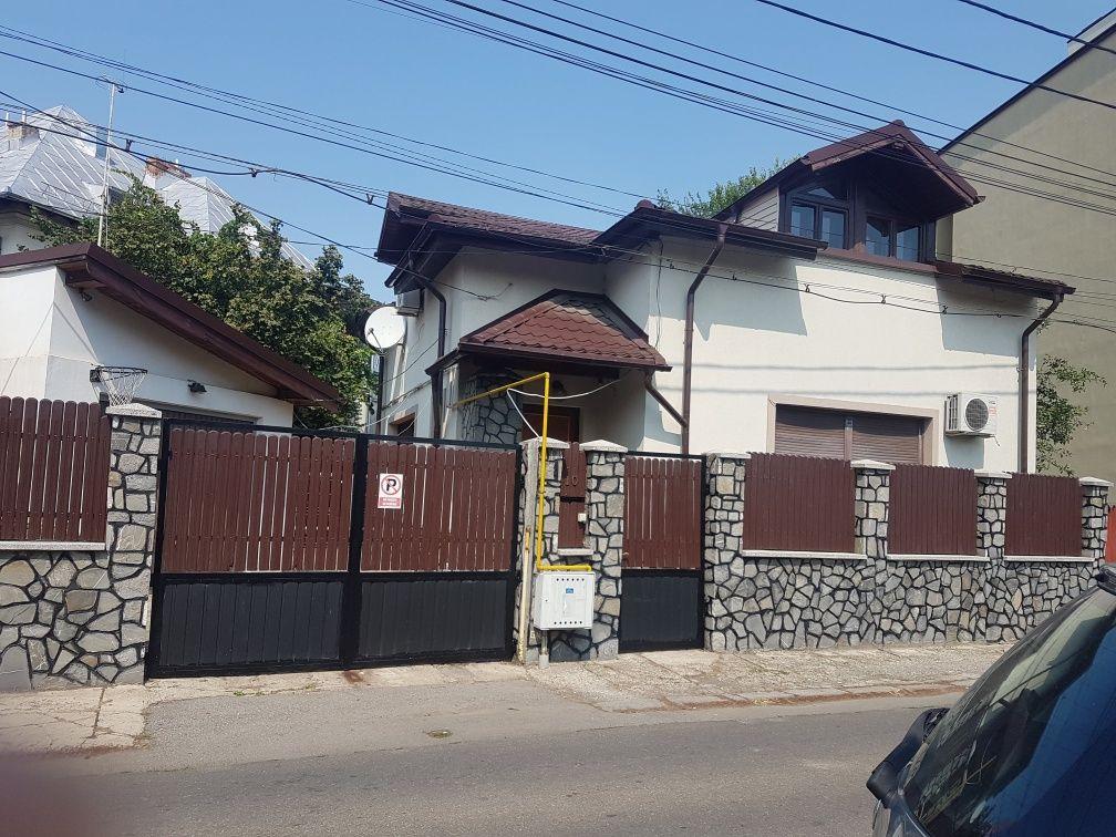 Casa ultracentrala,