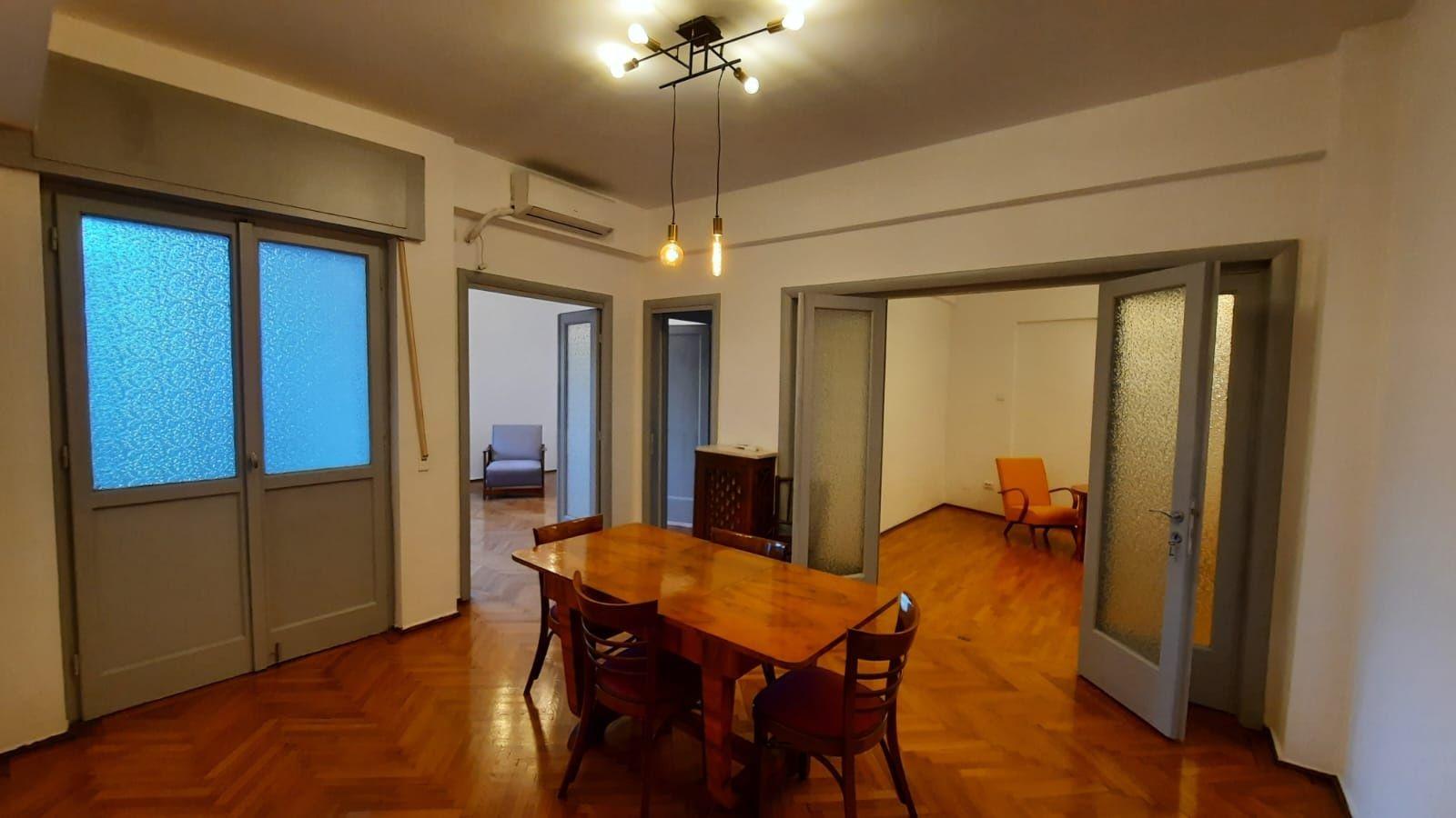 Proprietar, Inchiriez apartament 4 camere in bloc consolidat,  Calea Victoriei, Piata Amzei,