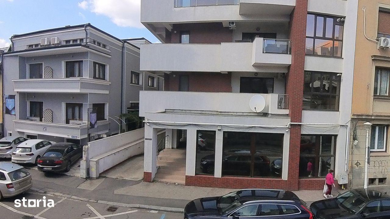 Spatiul Comercial/Birouri Dorobanti 69, Piata Romana.