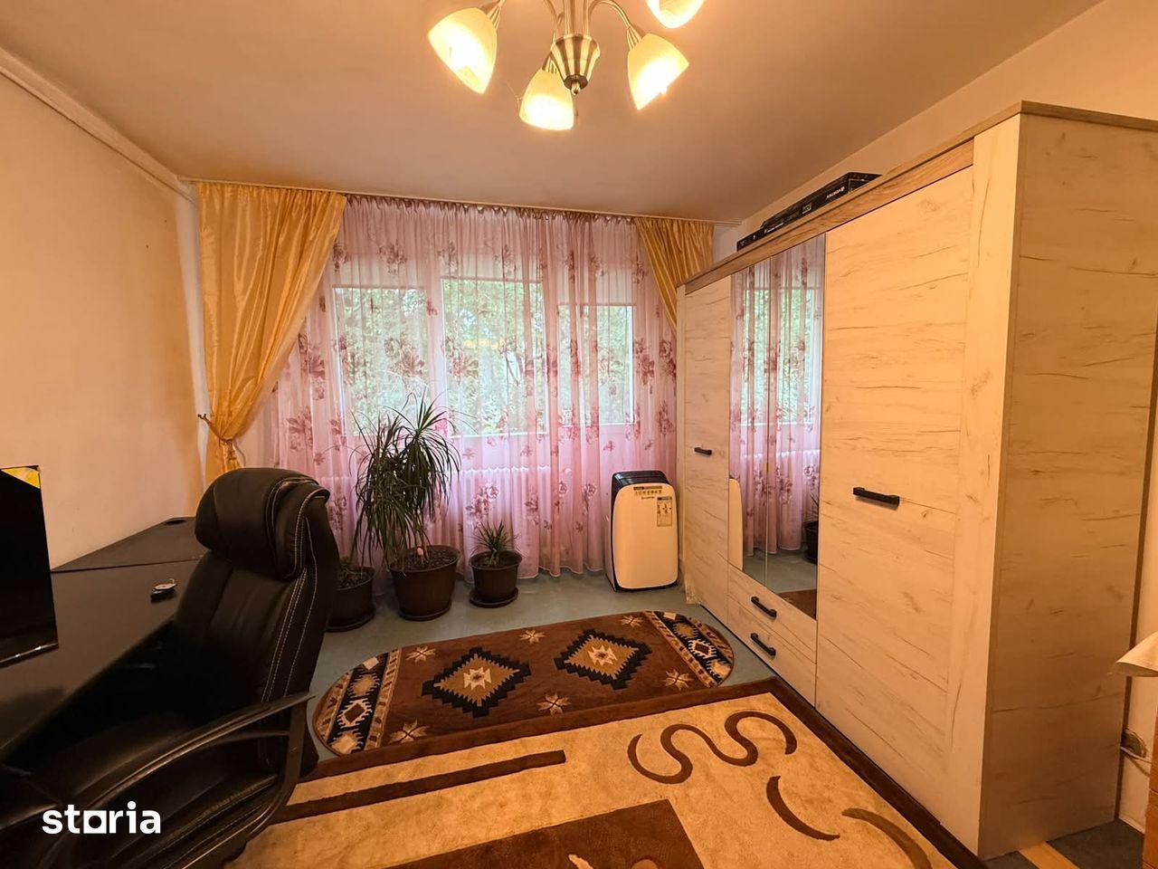 Garsonieră Berceni, etaj 4, utilată complet