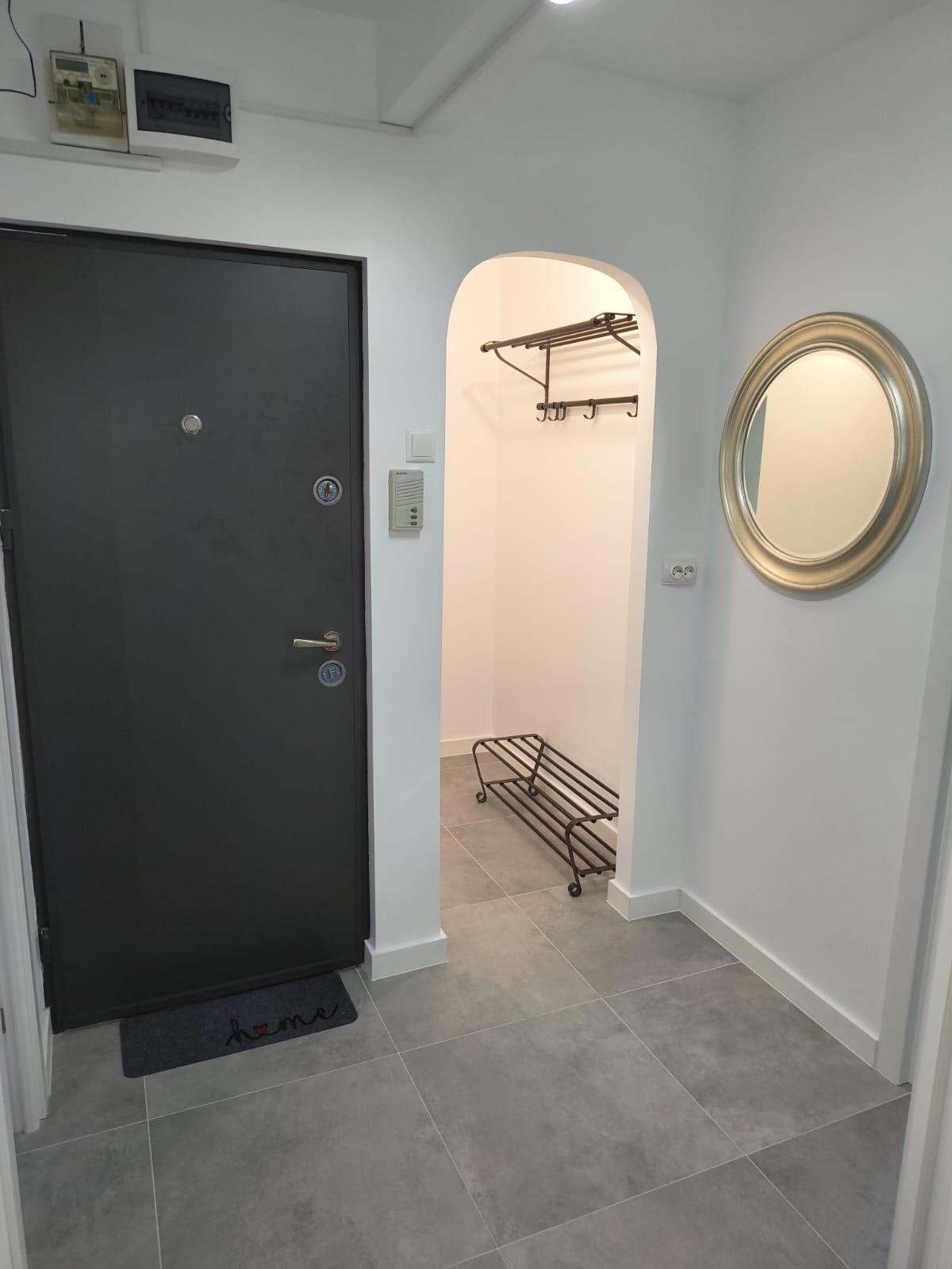 Închiriez  apartament 2 camere