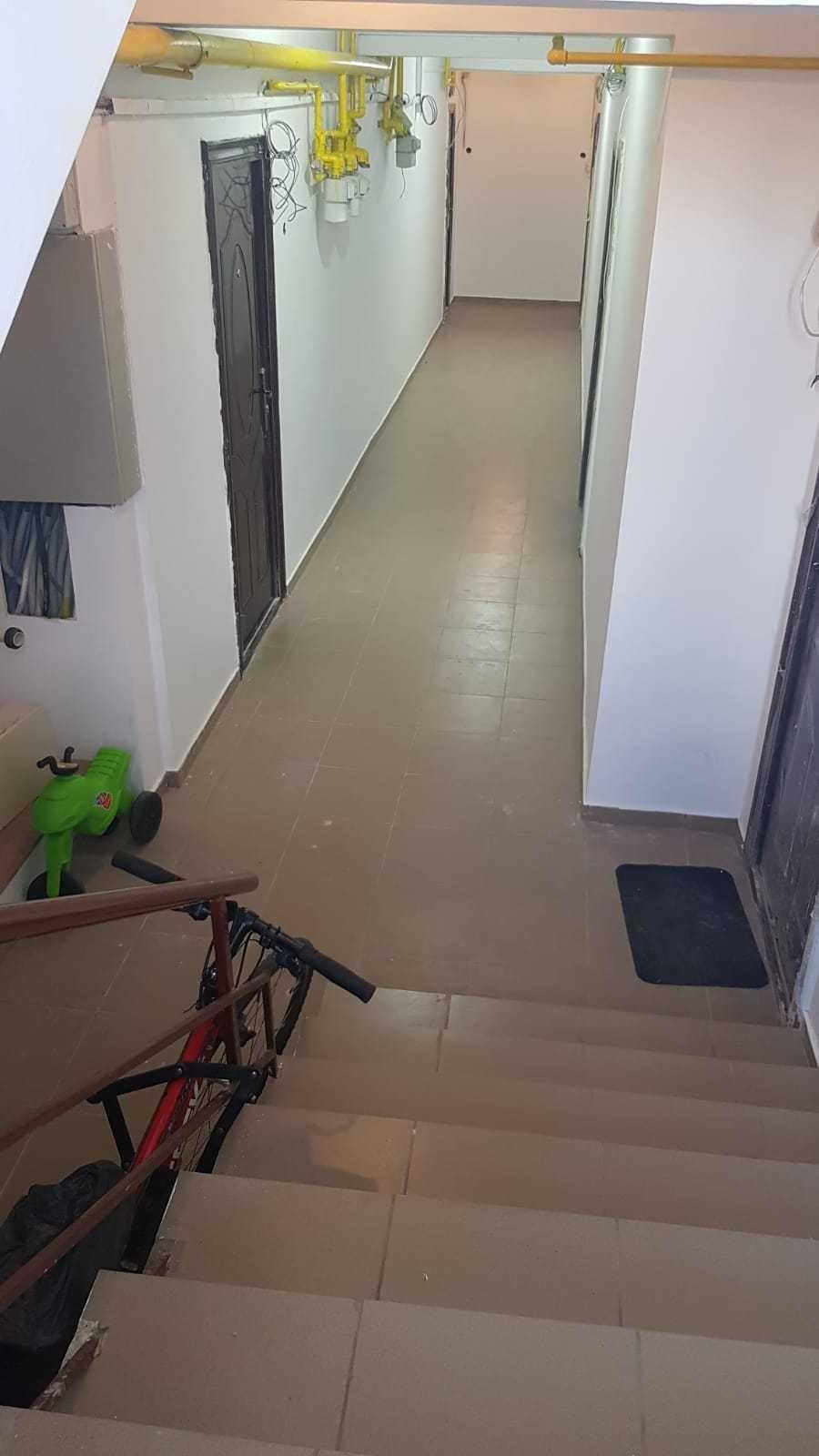 Inchiriere Ap 2 cam decomandat Drumul Taberei, proprietar