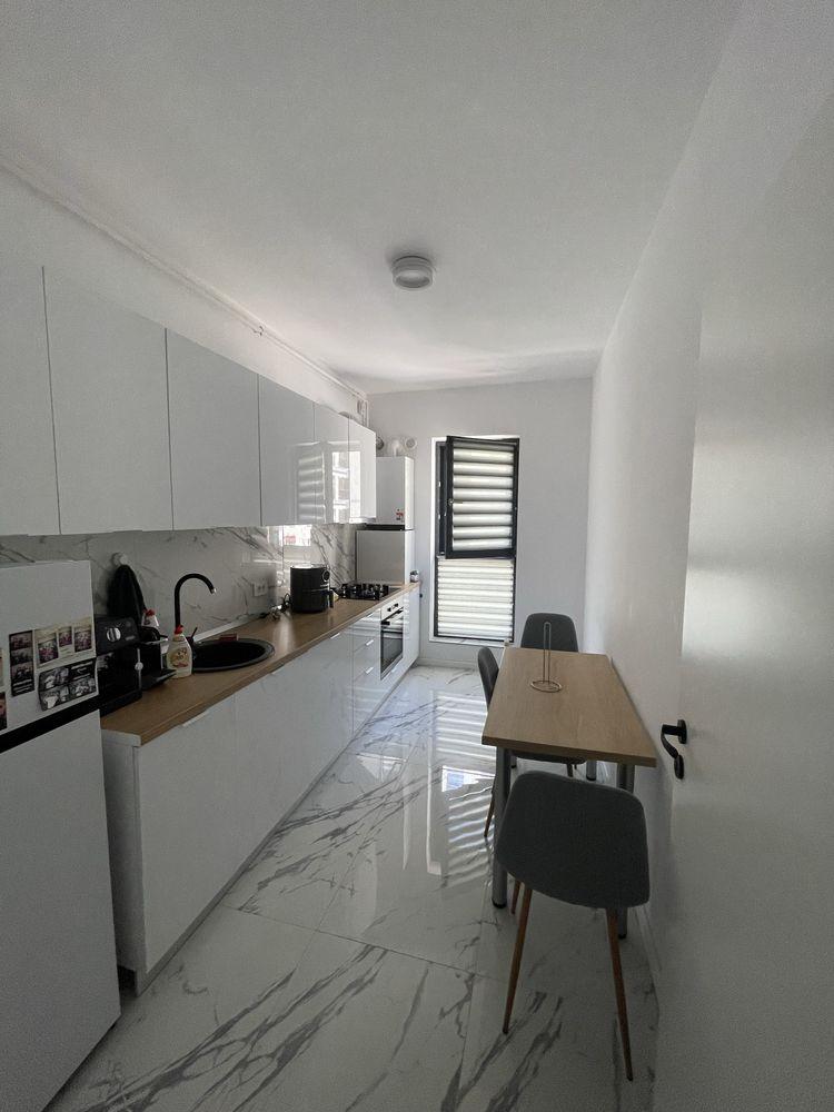 Inchiriez apartament 2 camere Exigent plaza faza 5