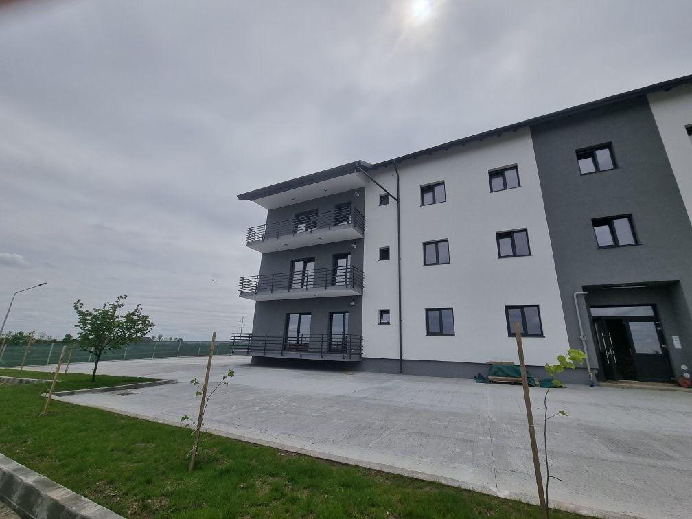 Apartament 2, 3 camere Pitești
