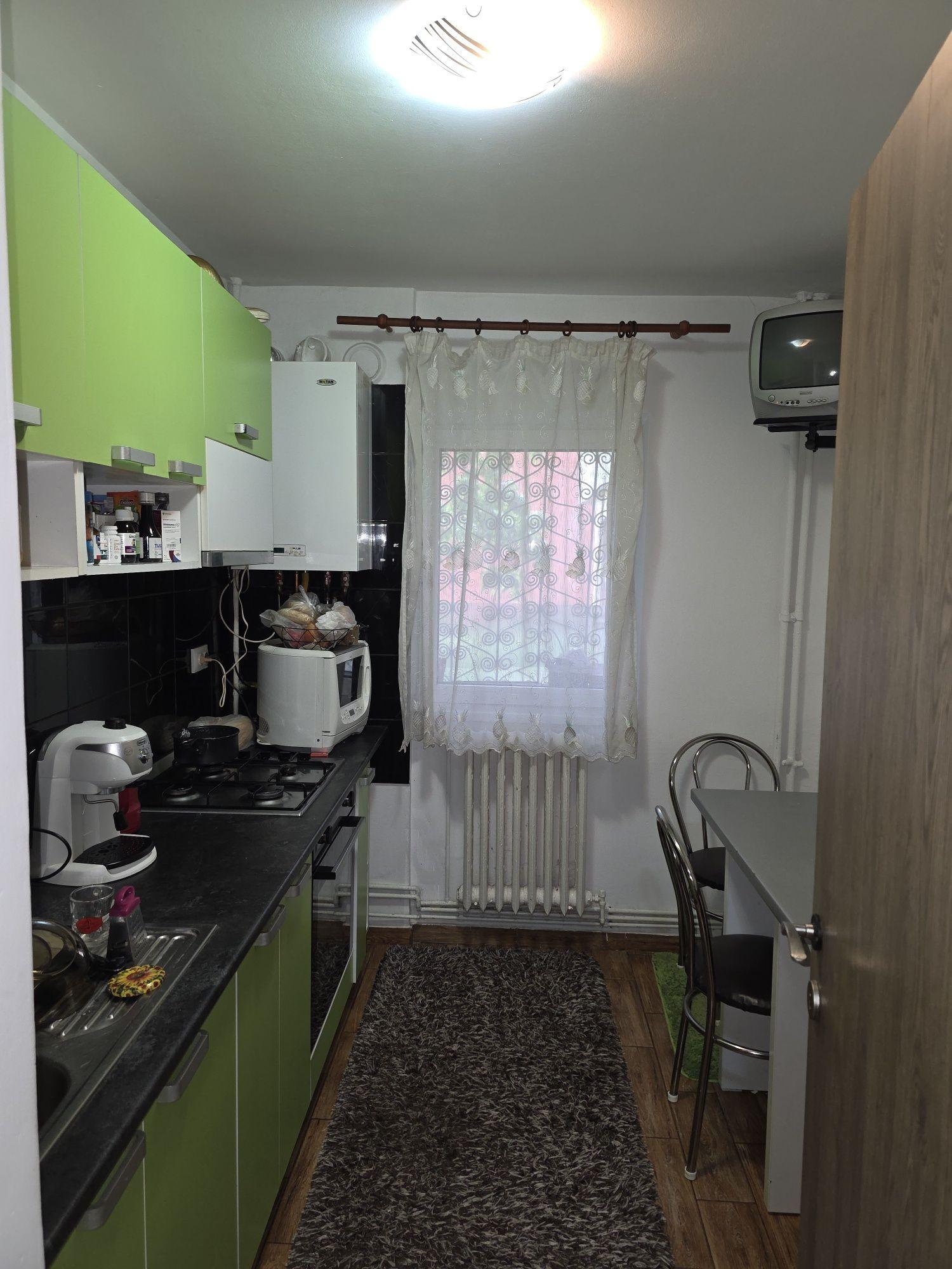 Proprietar/ persoană fizică – Apartament 2 camere decomandat, parter înalt, Canta – ideal locuit sau investiție