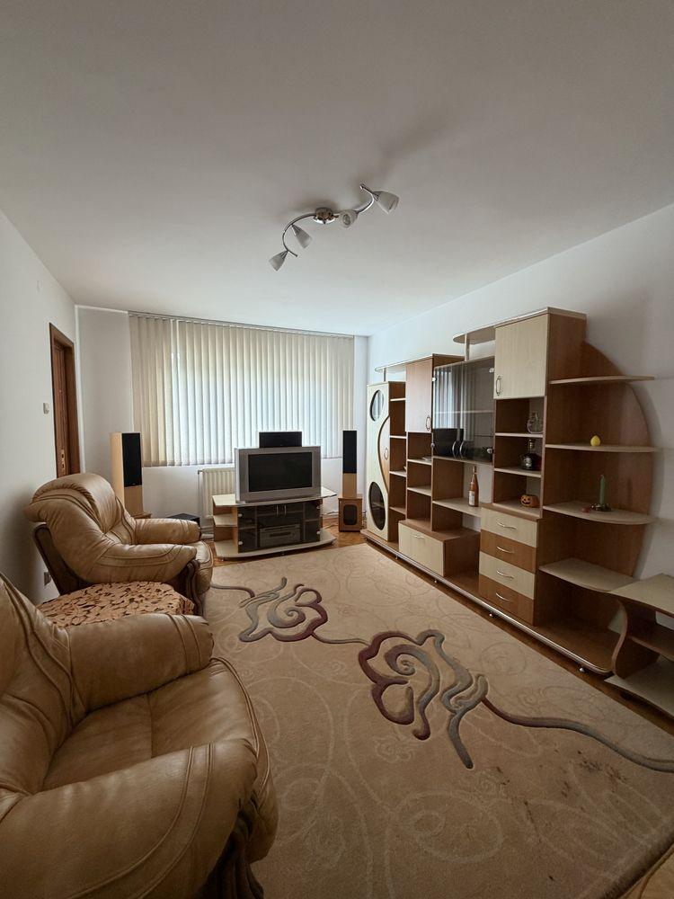 Inchiriez apartament in Iasi,  Copou, in spatele Universitatii Alexandru Ioan Cuza