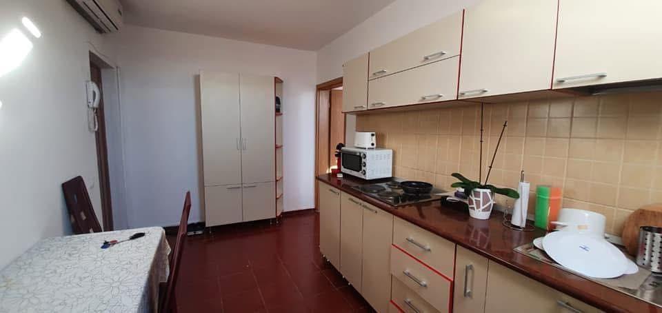 Vând apartament cu o cameră - imagine 1