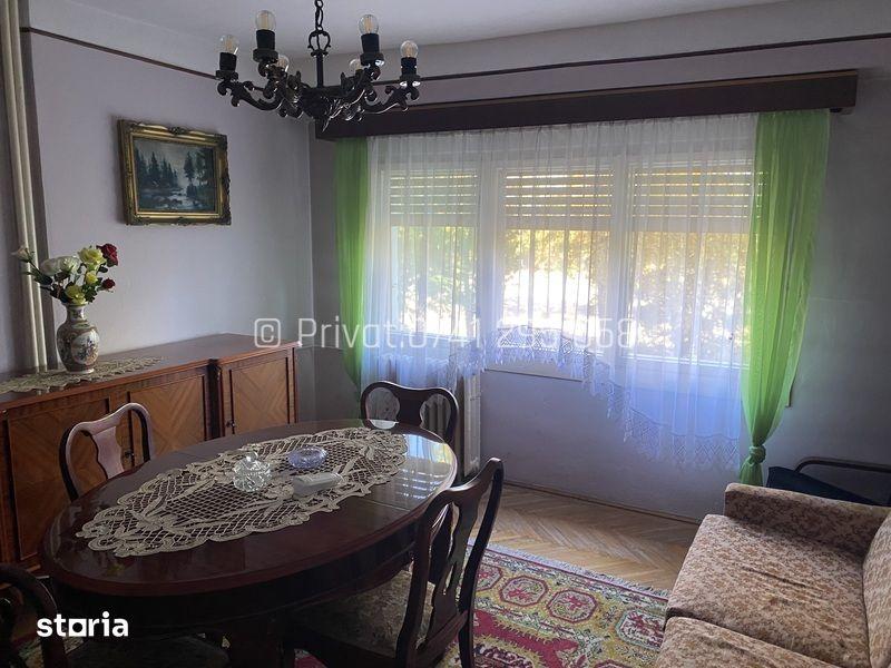 Apartament cu 2 camere, decomandat, zona Polivalenta