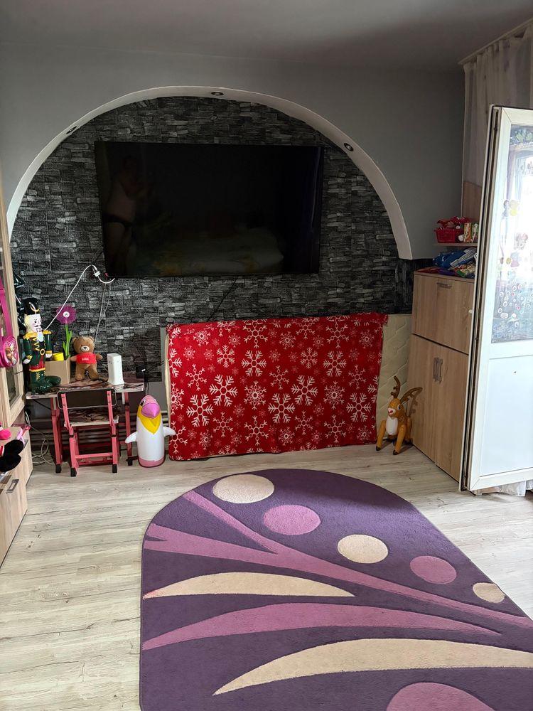 Vand apartament!