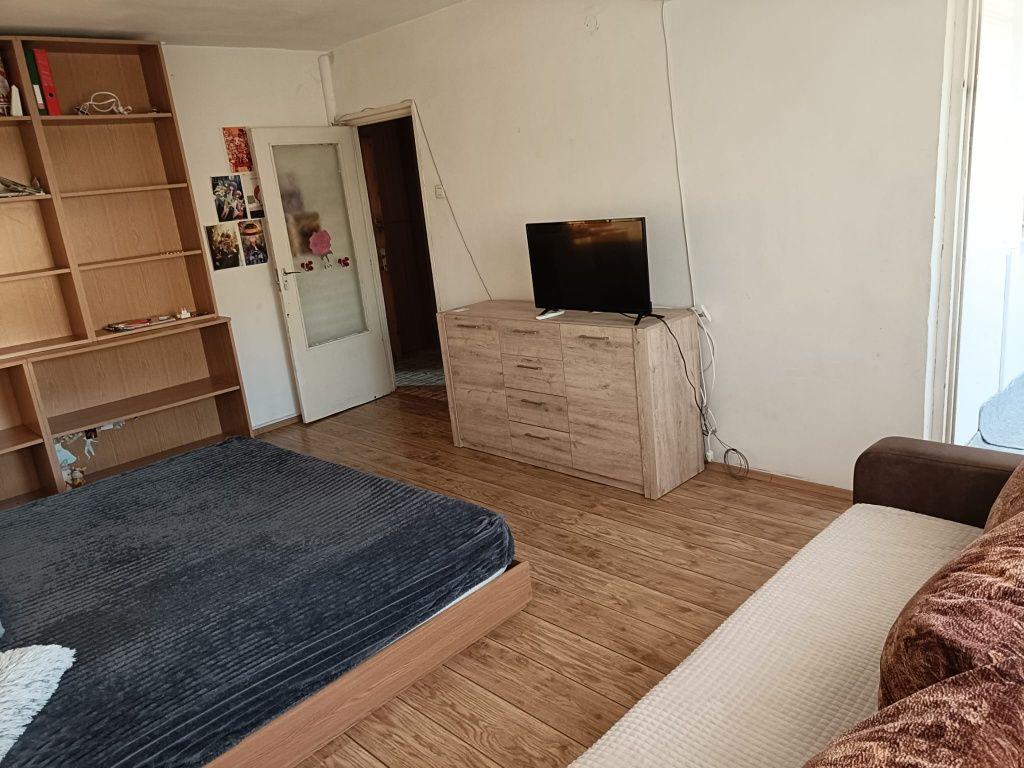 Apartament cu 2 camere de inchirat zona 300