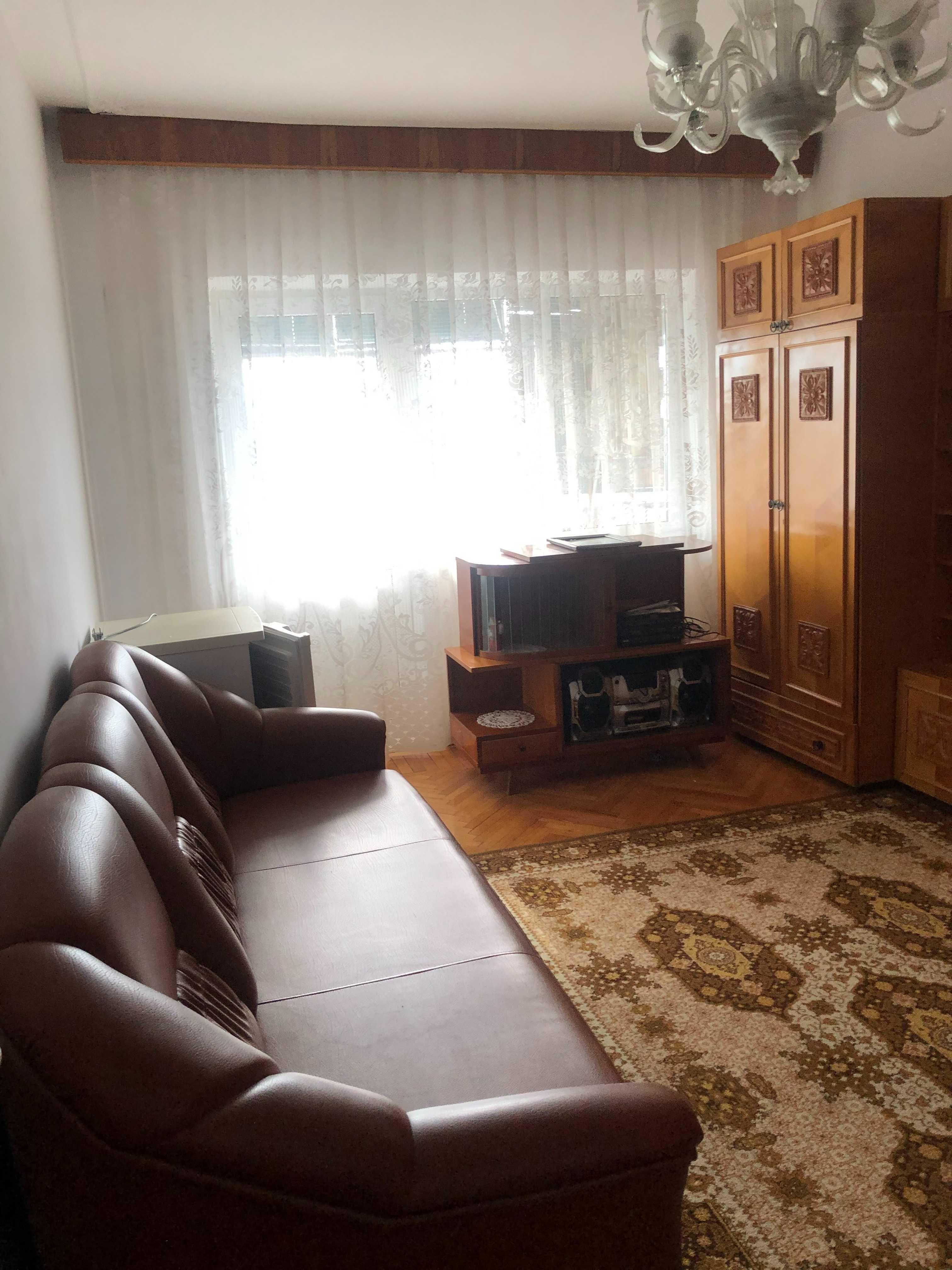 Apartament spațios cu 2 camere,  Buzău (Zona Micro V) – Preț negociabil