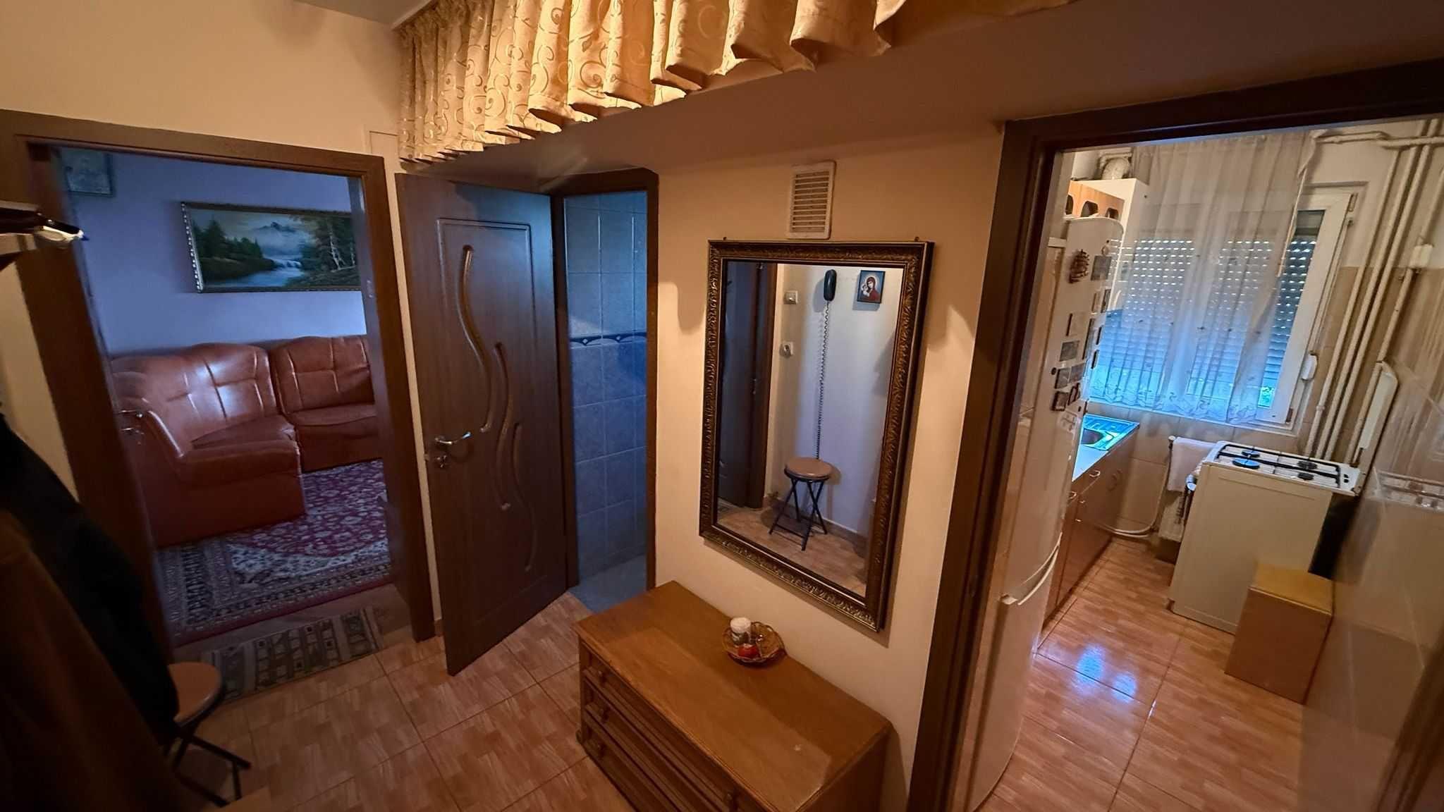 Apartament 2 camere, strada Milcov, municipiul Bacau.
