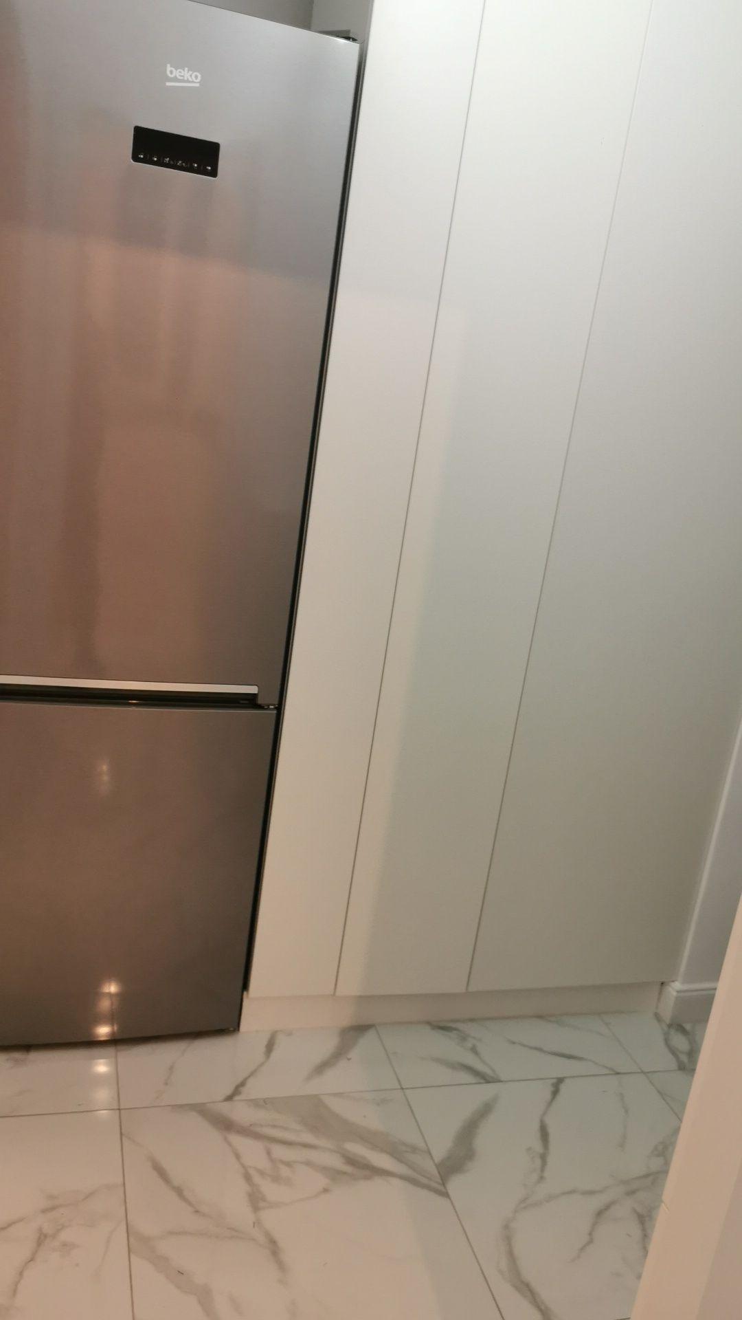 Închiriez apartament  2 camere,  50mp