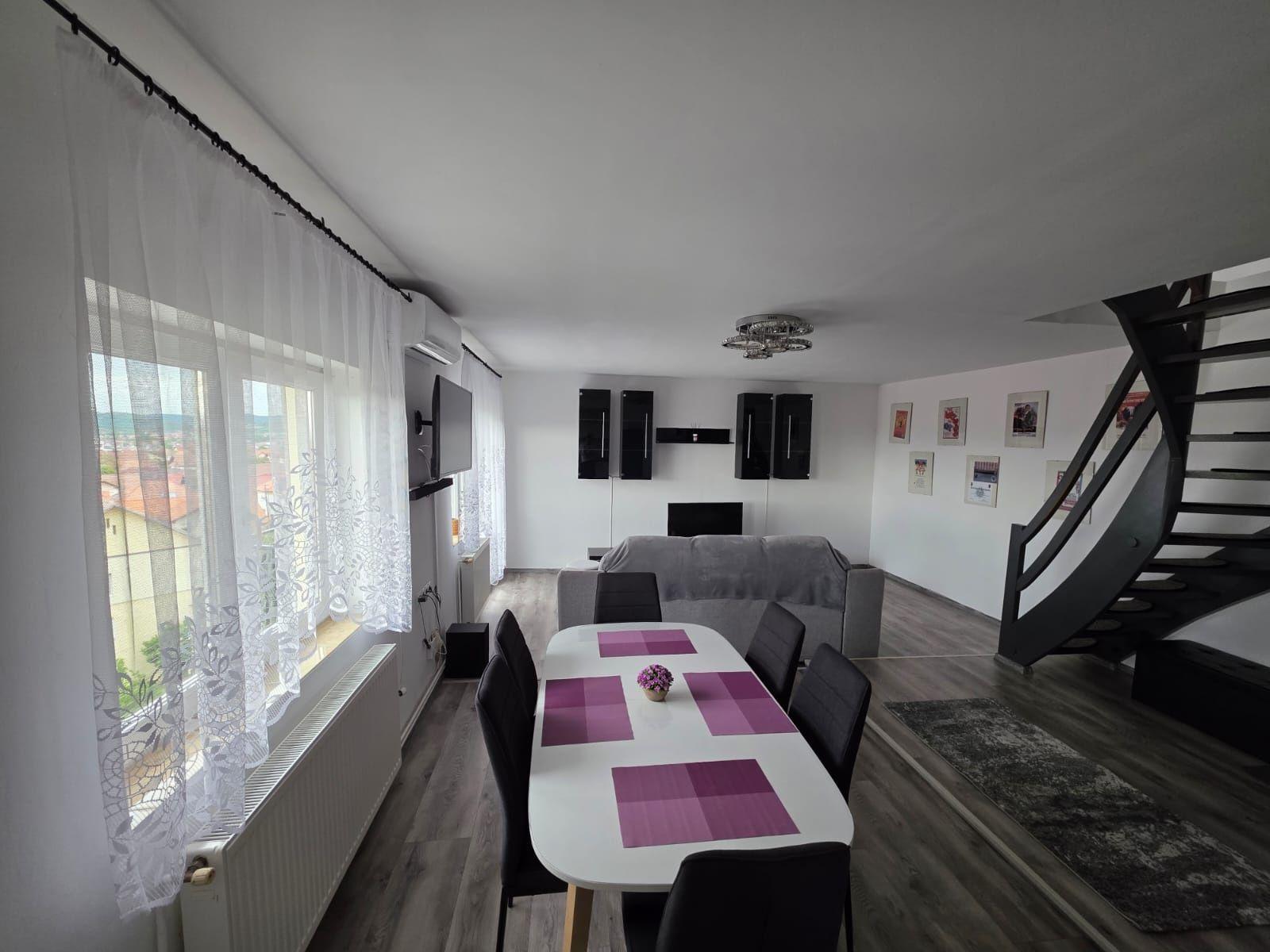 Închiriez apartament 3 camere