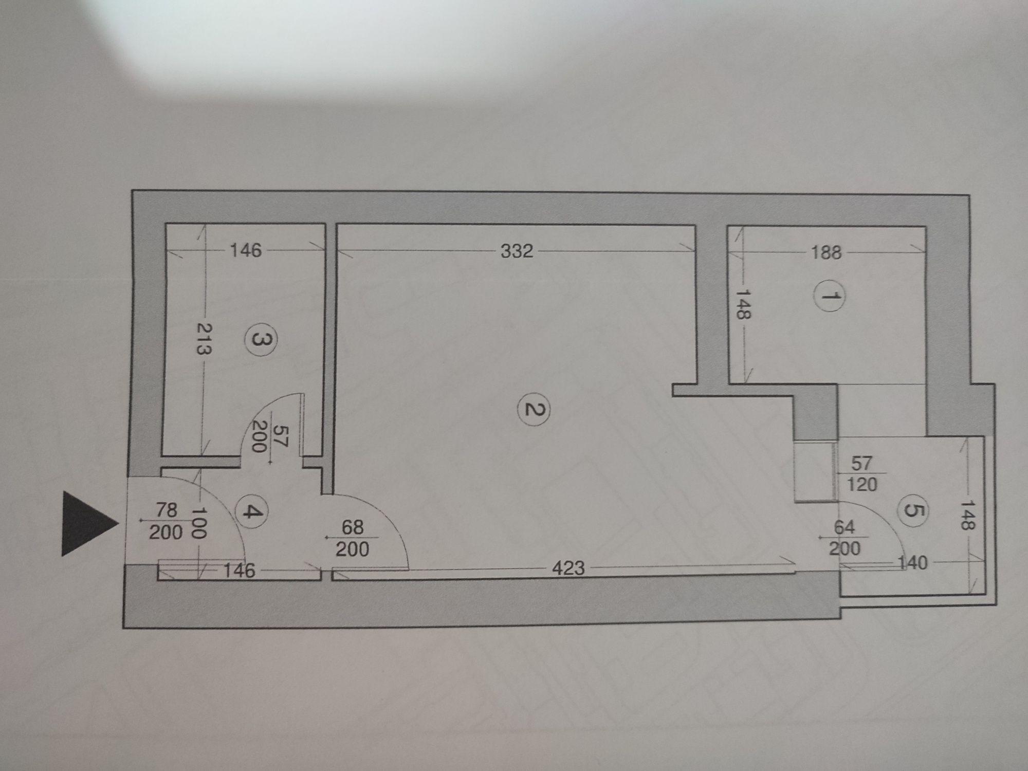 Vând garsonieră zona pacea etaj 1