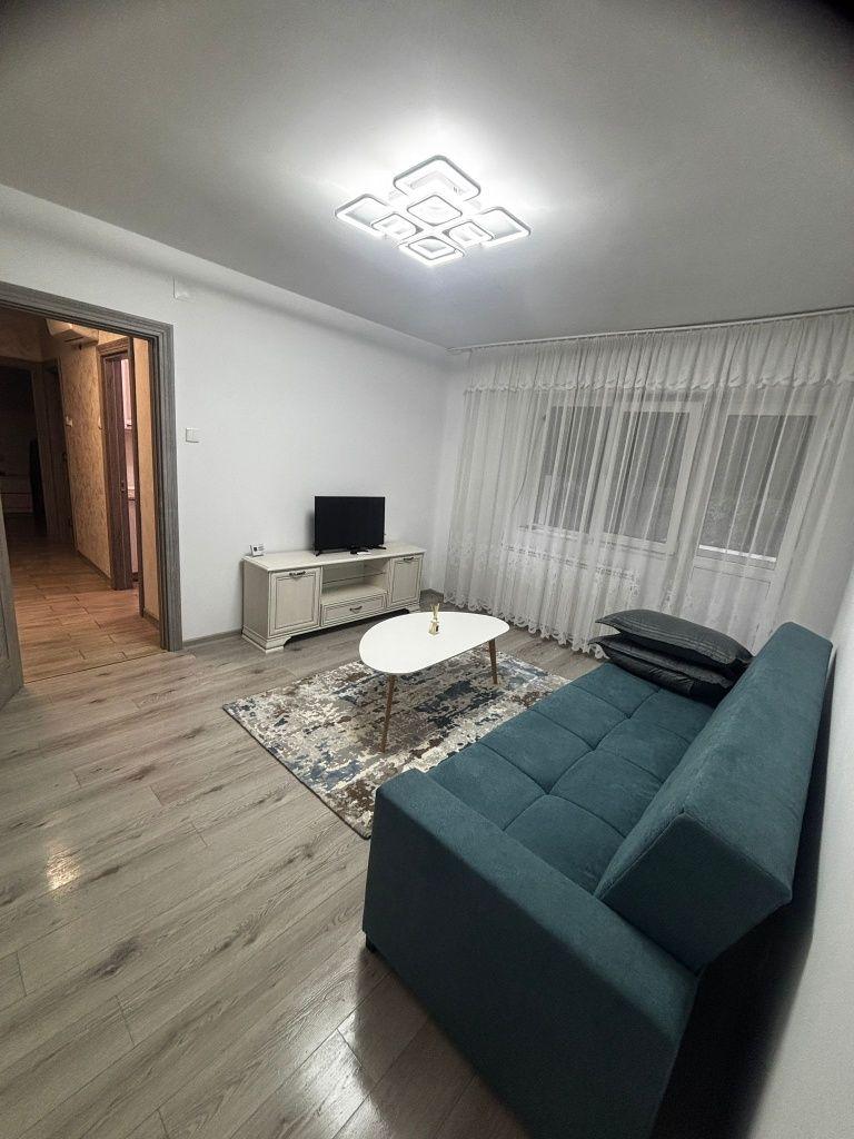 Inchiriez apartament cu 2 camere pietonal Unirii