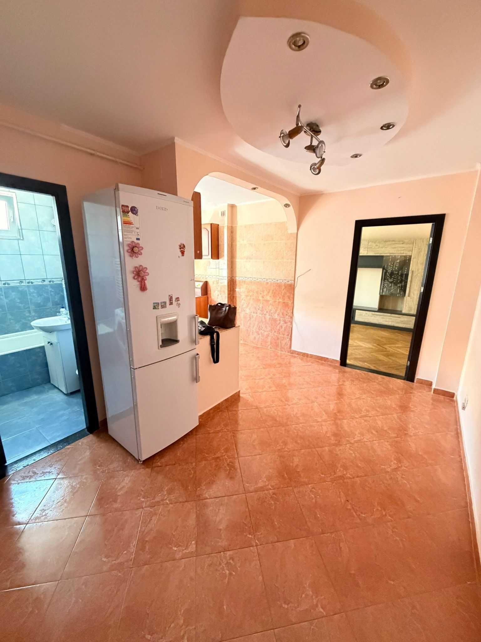 Vand Apartament 2 Camere Zona Tribunalul Vechi/Gara - imagine 1