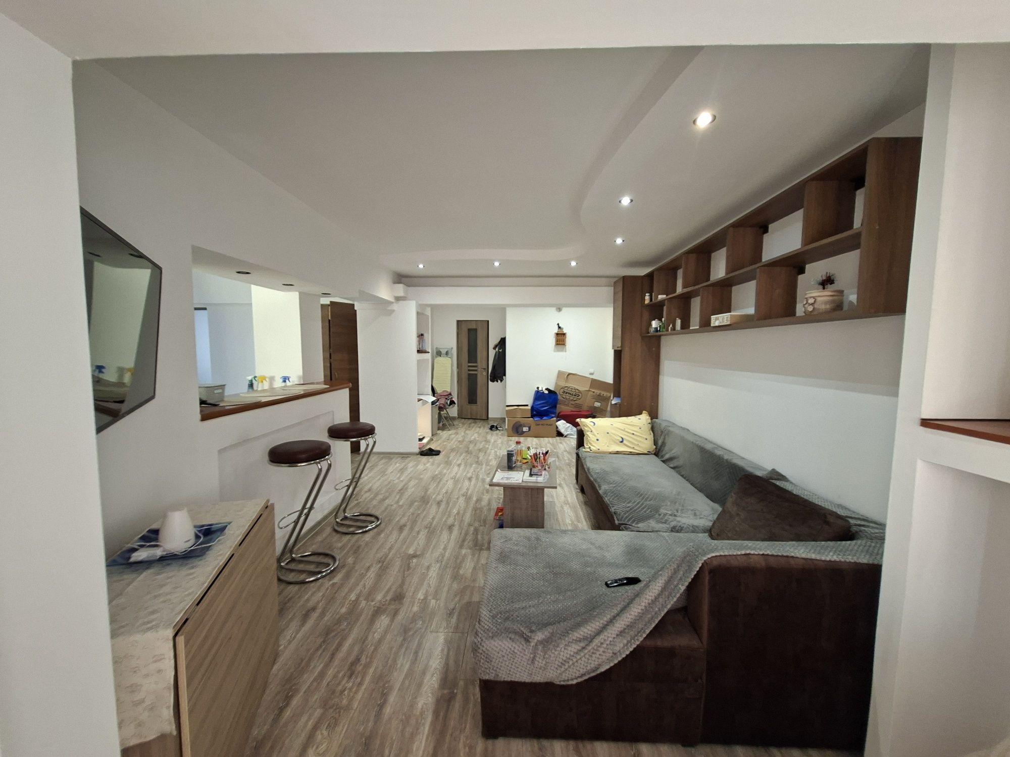 Apartament 3 camere etaj 1 zona bradet - imagine 1
