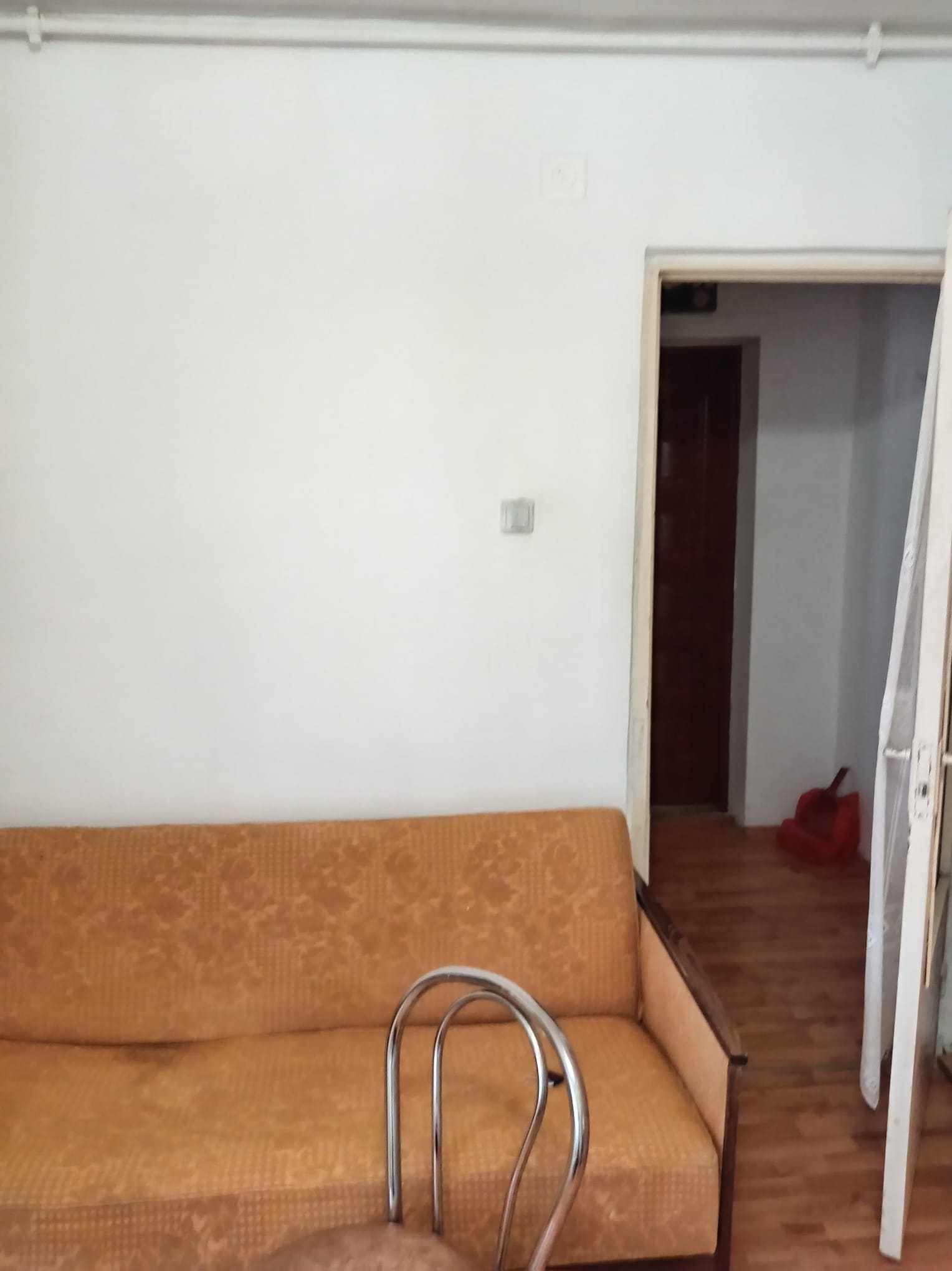 Ofer spre vanzare garsoniera Calea Moldovei