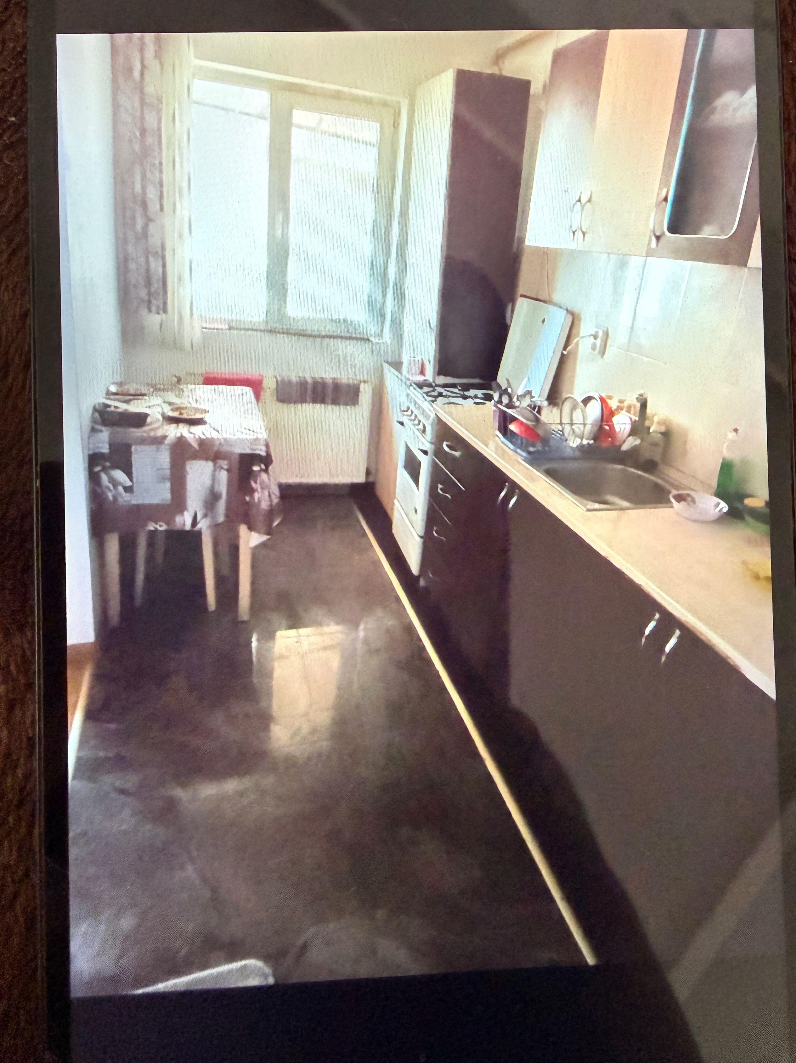 Văd apartament !