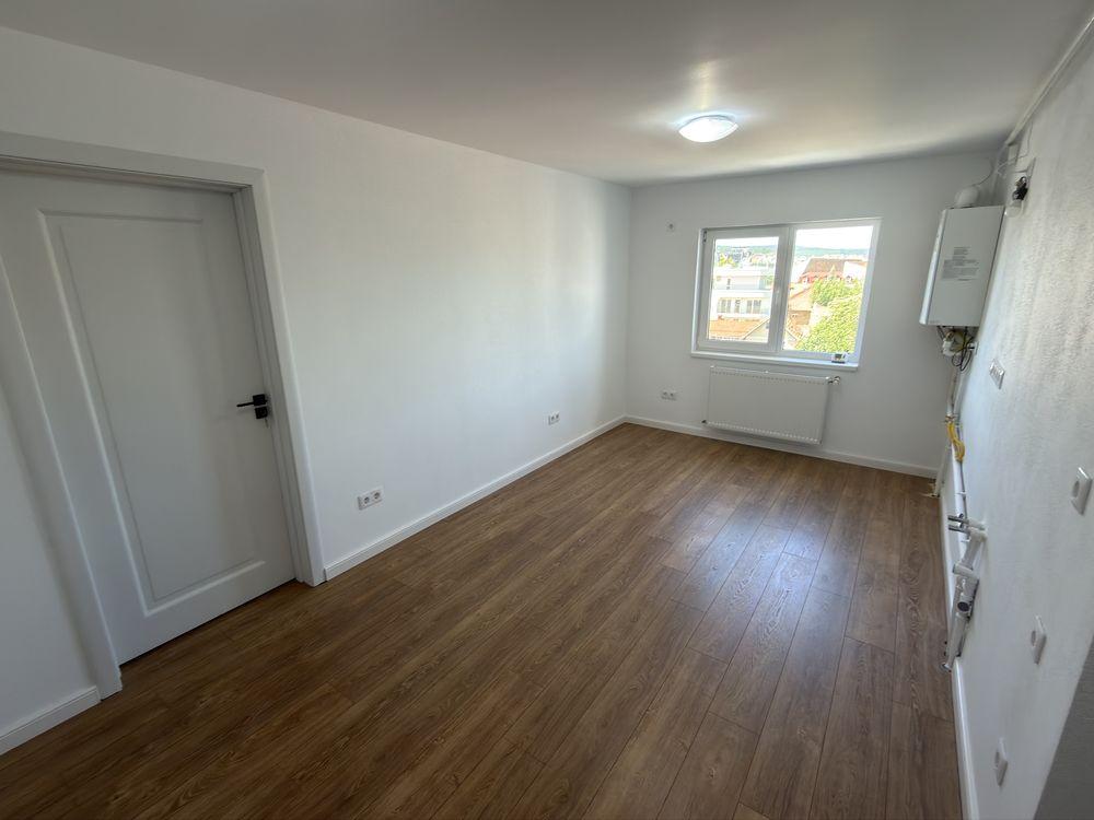 Vand apartament 2 camere Strada Tudor Vladimirescu