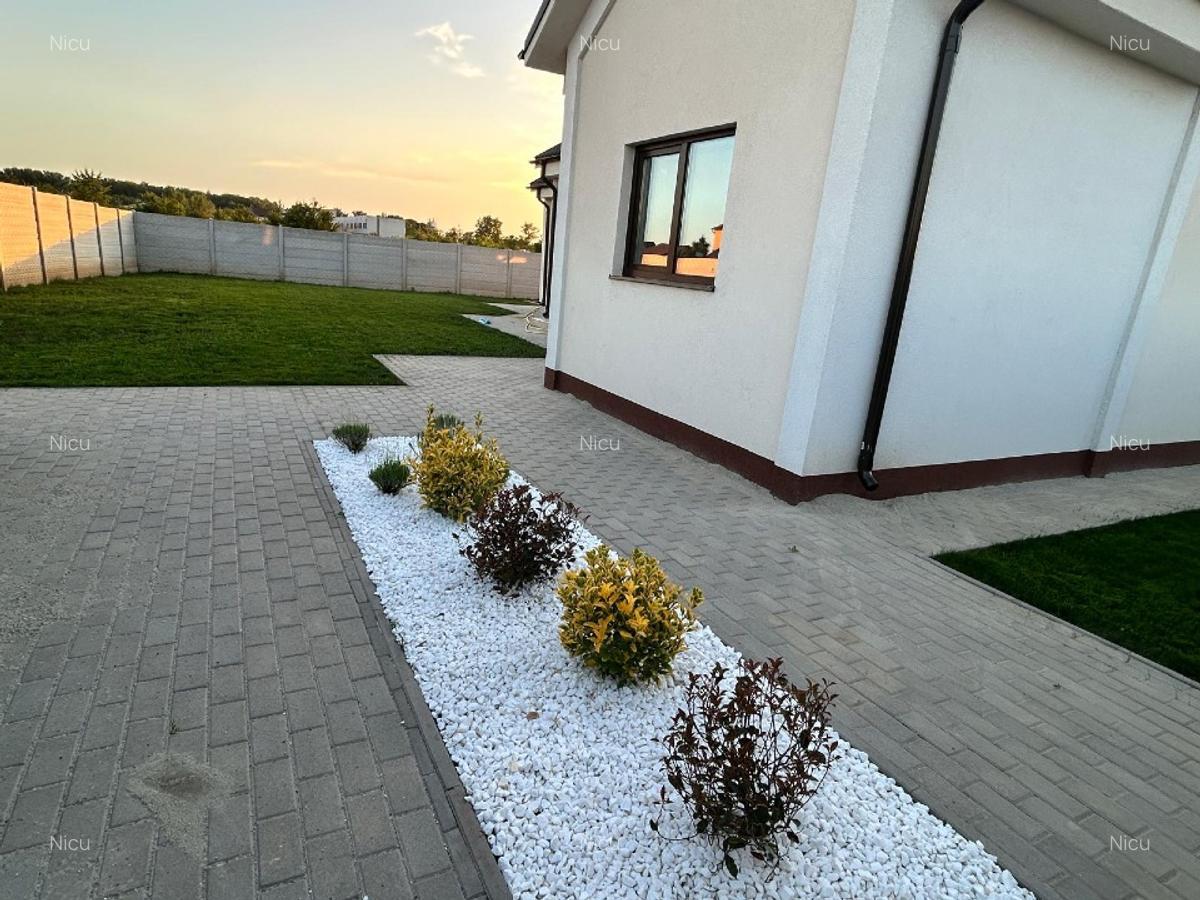 Casa individuala 3 camere,2 bai,o bucatarie,beci incalzire pardoaseala teren 450 - imagine 1