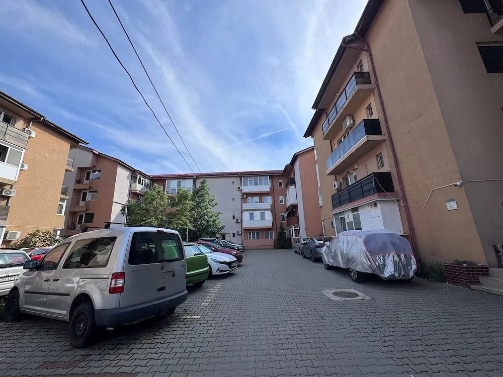 Proprietar vând apartament