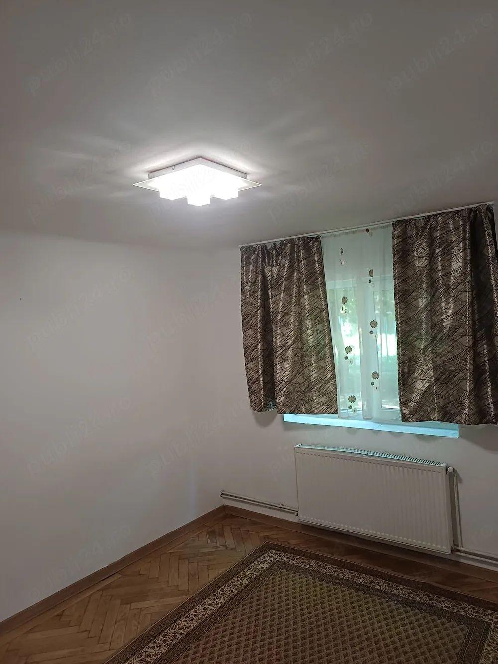 Apartament de 2 camere de închiriat în Târgu Mureș str Bălcescu
