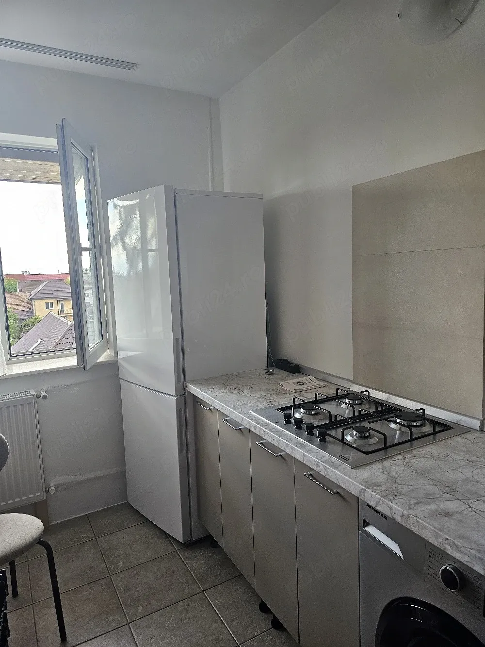 Ofer spre închiriere Garsoniera direct proprietar