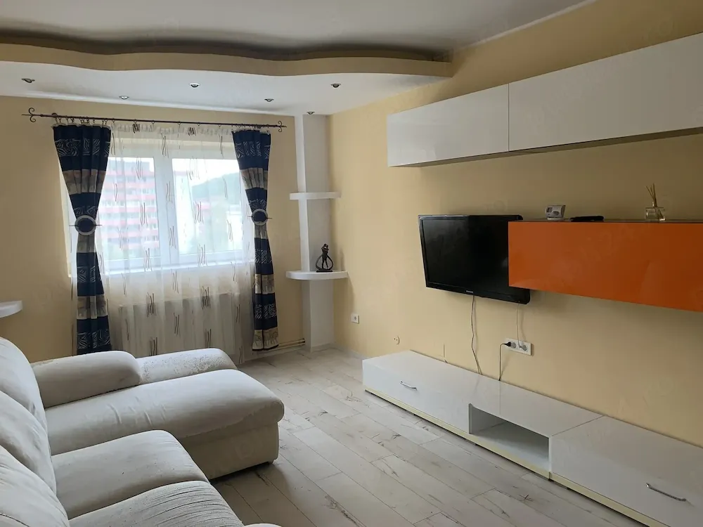 Apartament 3 Camere Racadau mobilat utilat loc parcare însorit decomandat confort 1 et 3 din 5 - imagine 1