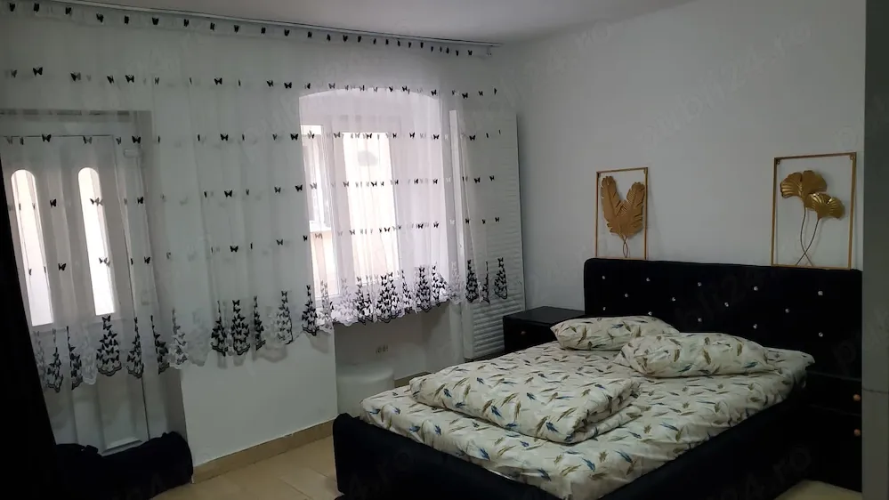 Închiriez studio în vilă - imagine 1