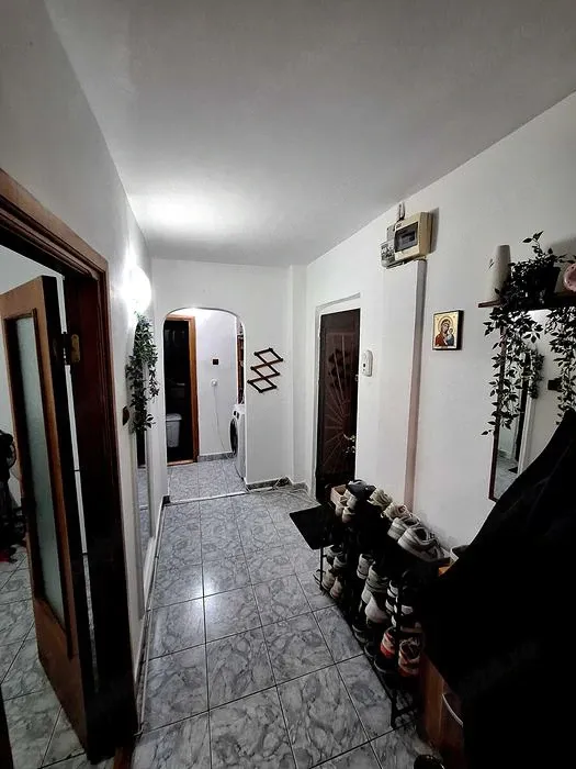 2 camere decomandat 54 mp + 2 balcoane | Eden Inel I | Etaj 4 | Potențial mare